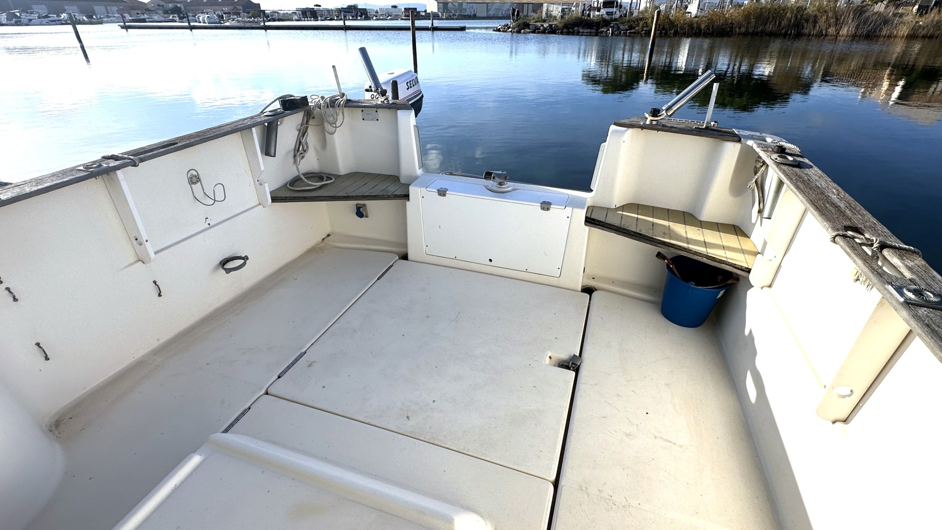 BENETEAU - ANTARES 710 à vendre