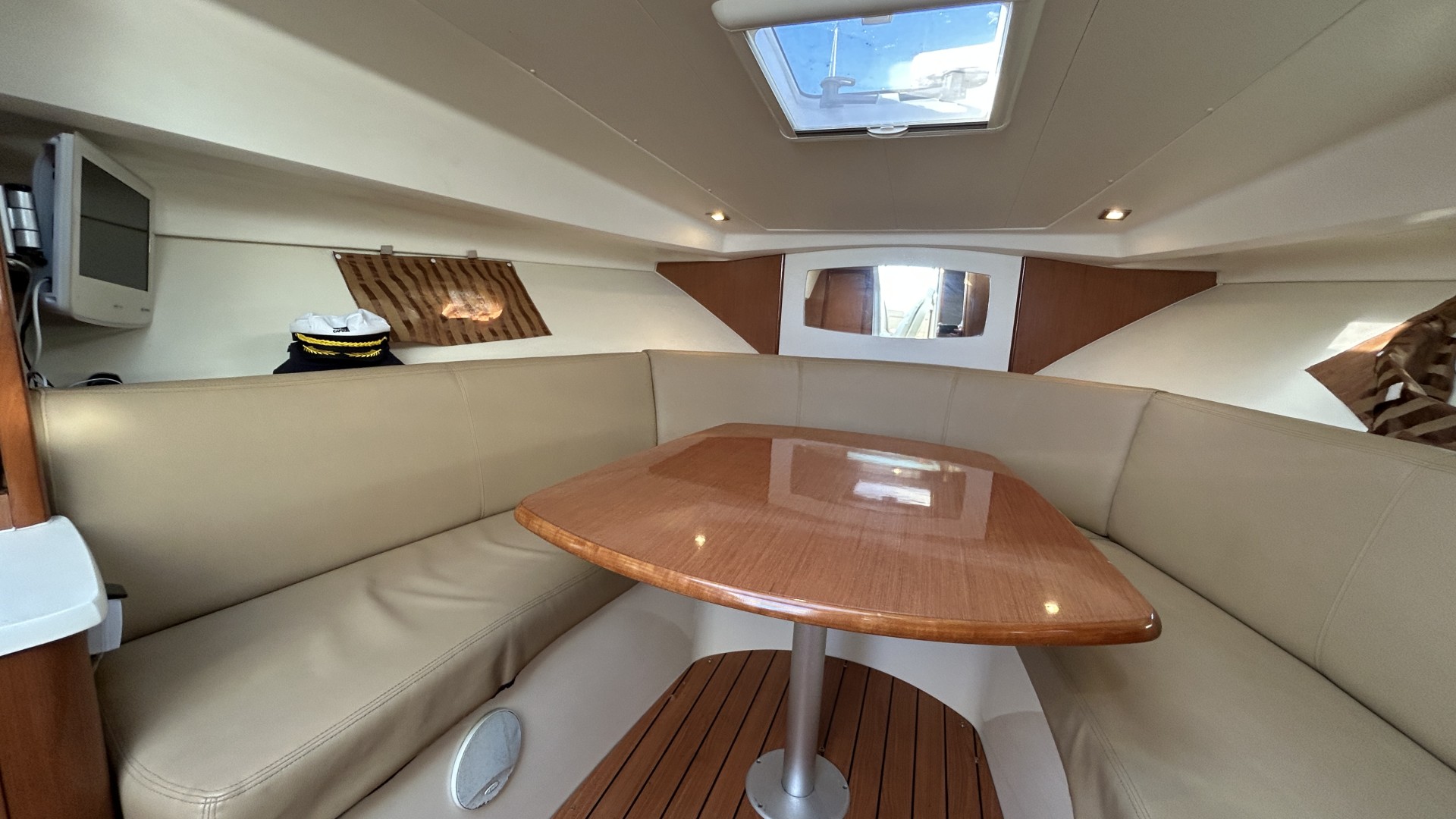 JEANNEAU - PRESTIGE 30 S à vendre