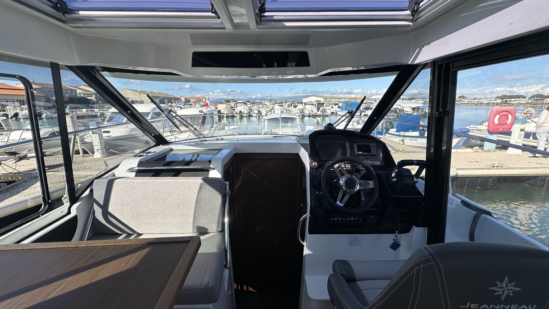 JEANNEAU - MERRY FISHER 895 OS à vendre