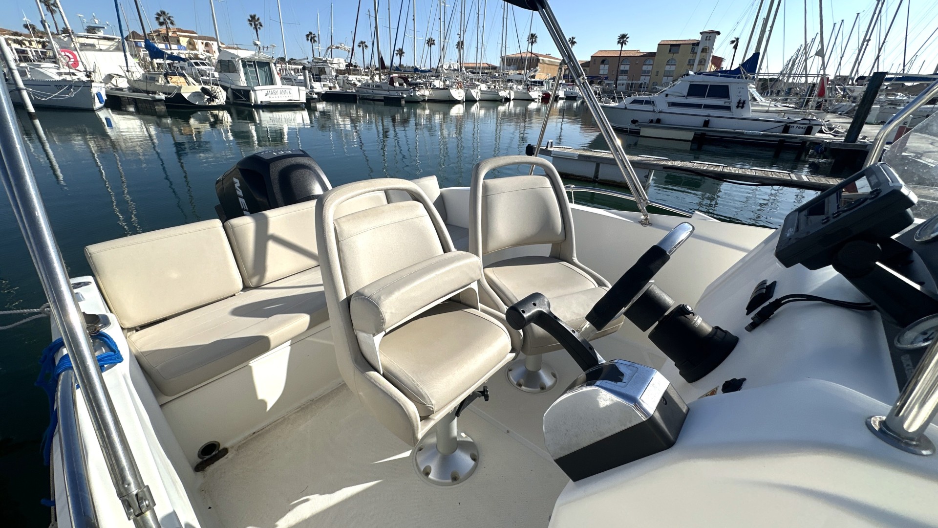 QUICKSILVER - ACTIV 535 OPEN à vendre