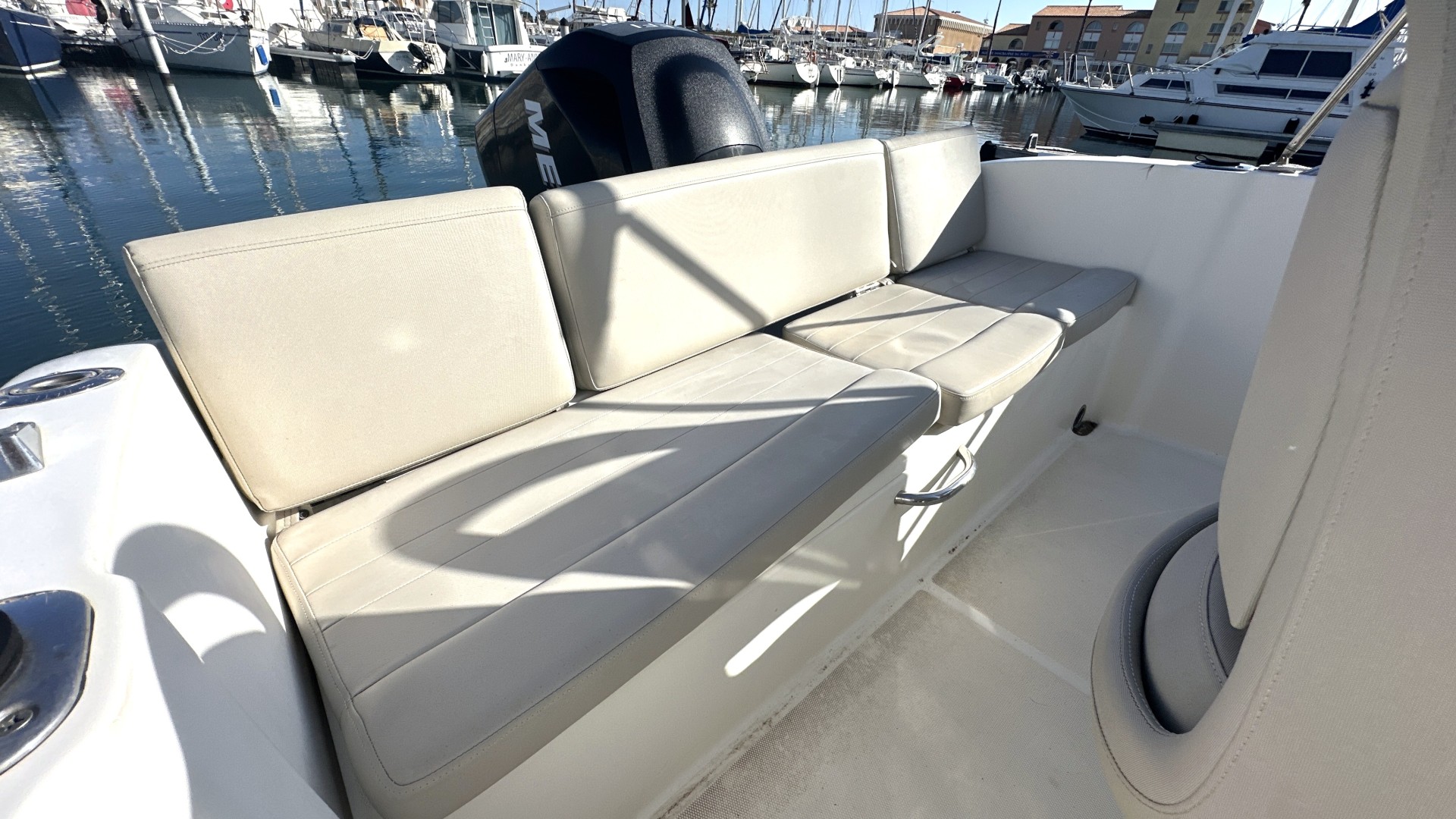 QUICKSILVER - ACTIV 535 OPEN à vendre