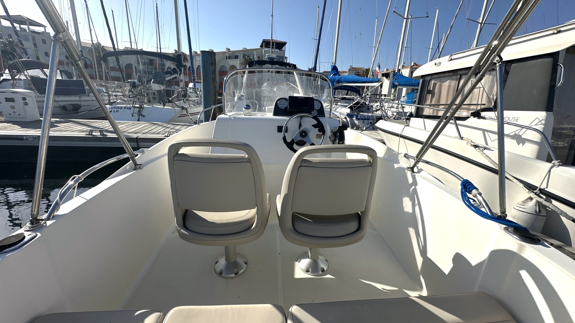QUICKSILVER - ACTIV 535 OPEN à vendre
