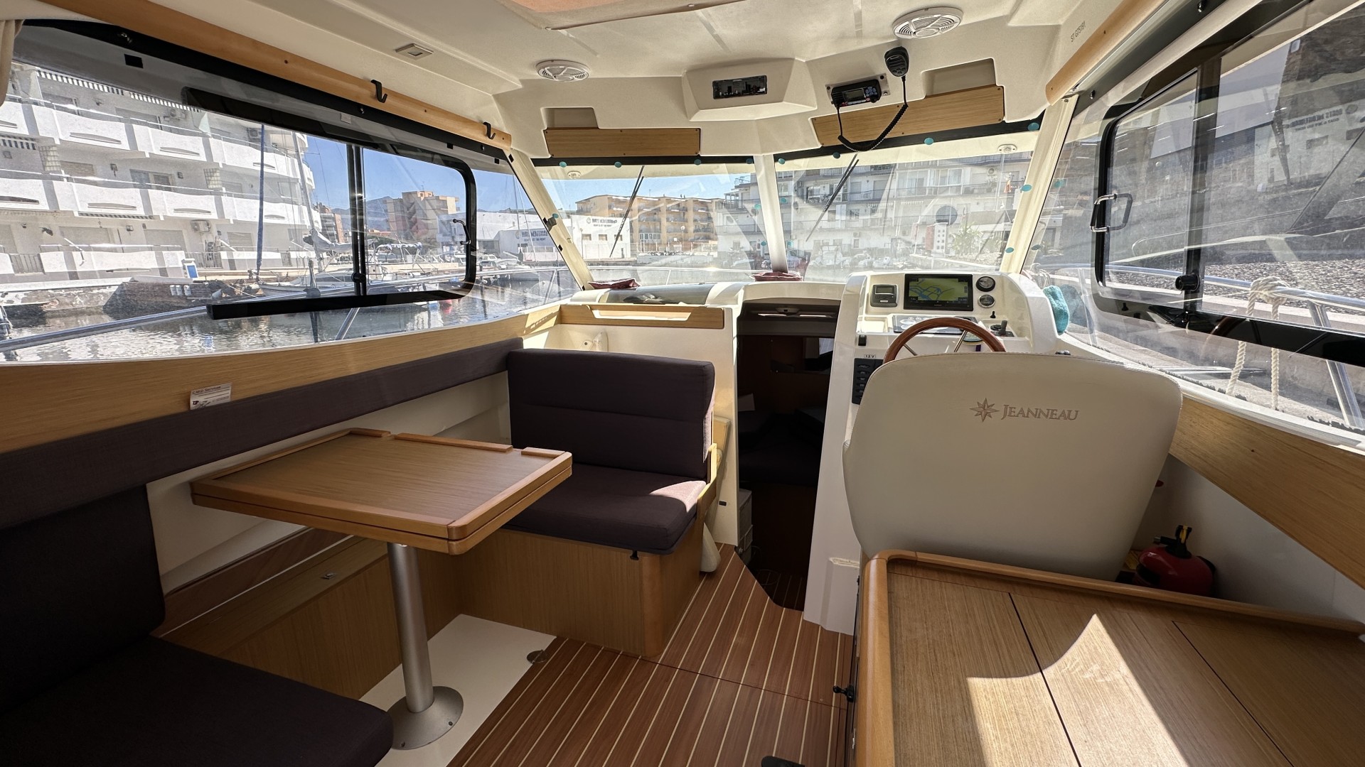 JEANNEAU - MERRY FISHER 8 à vendre