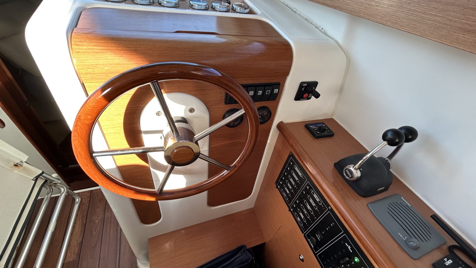 BENETEAU - ANTARES 10.80 à vendre