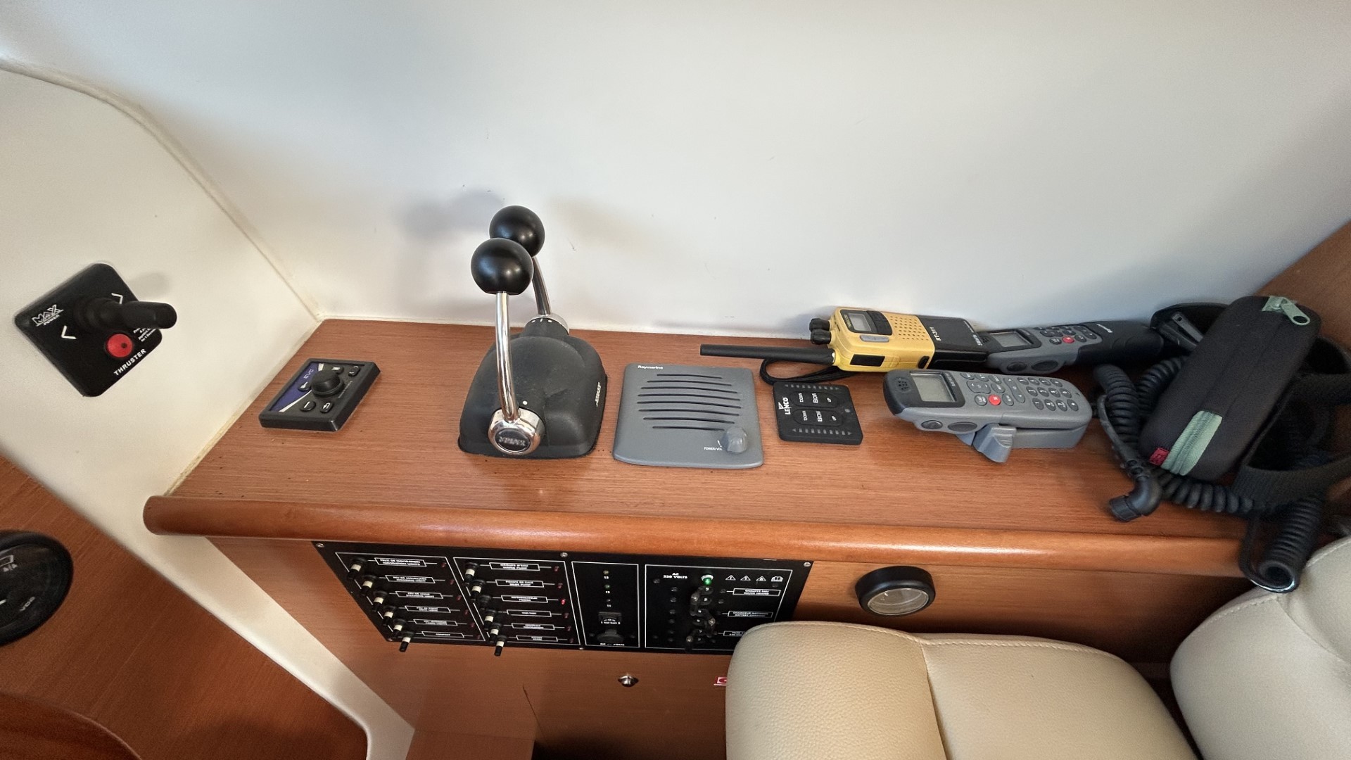 BENETEAU - ANTARES 10.80 à vendre