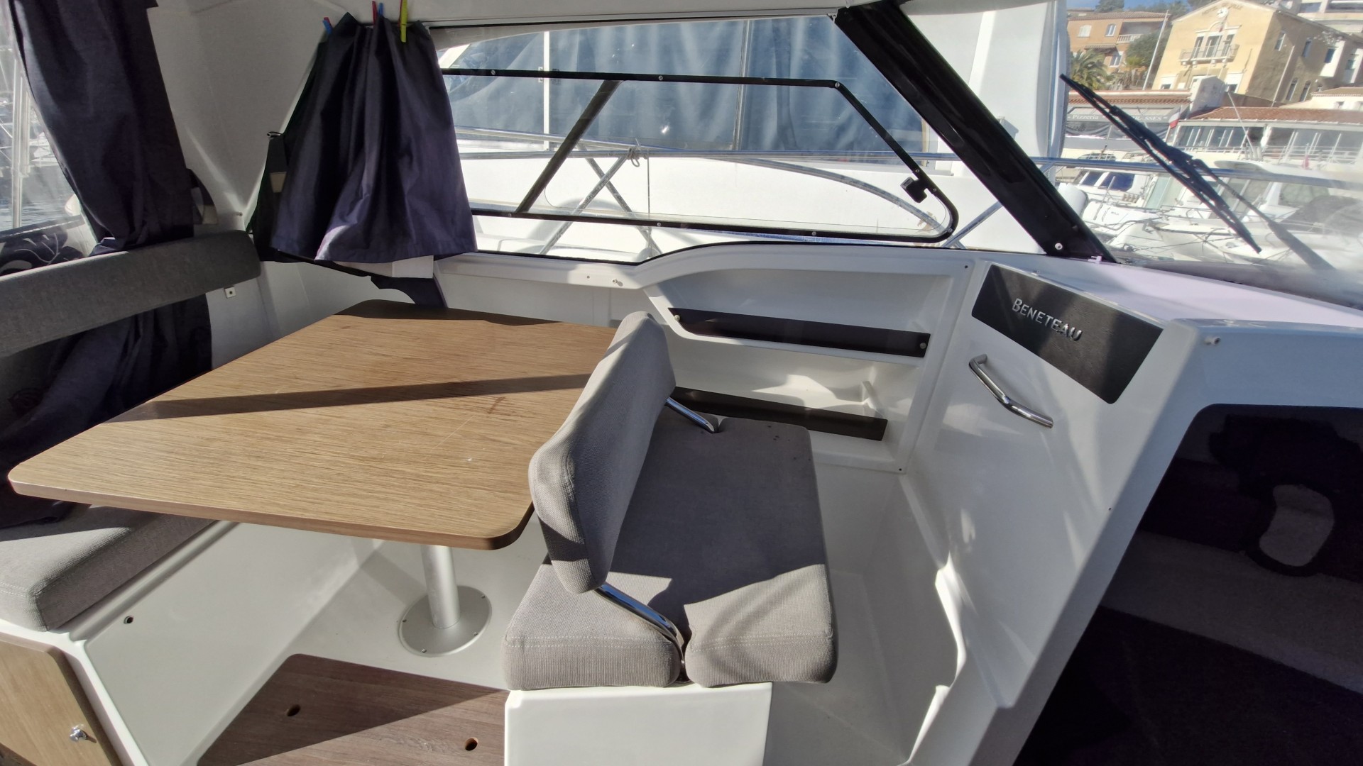 BENETEAU - ANTARES 8 OB à vendre