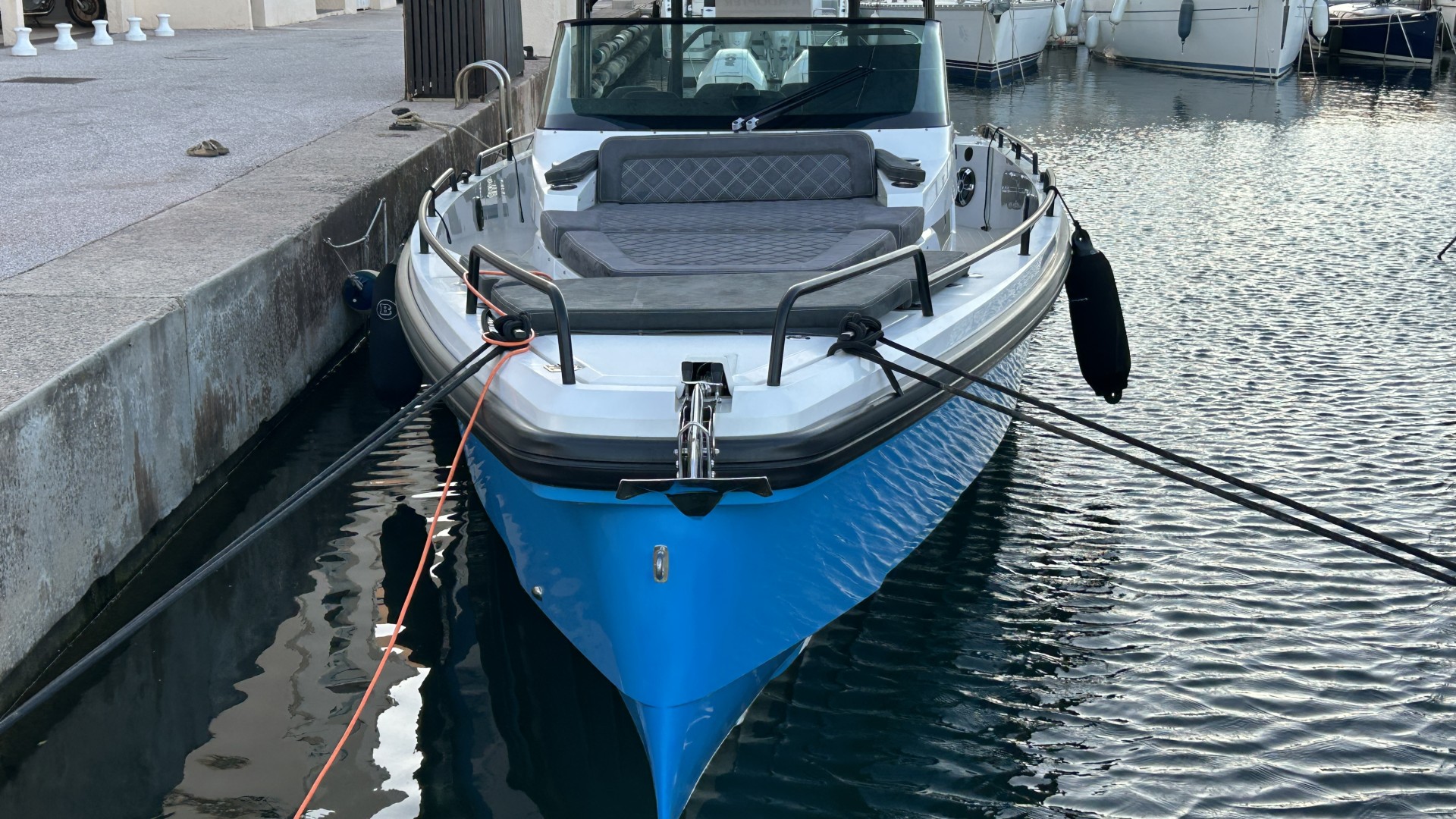 AXOPAR - 37 SUN TOP à vendre