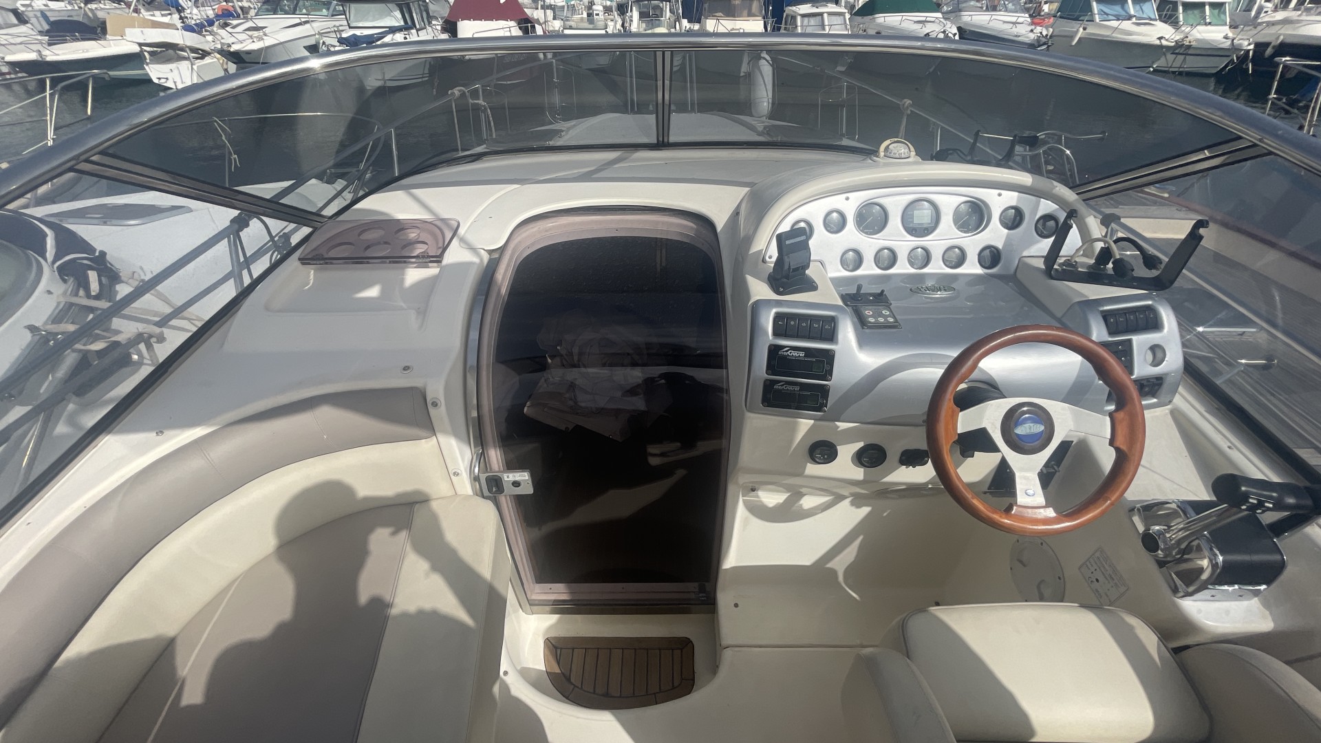 BAVARIA - 300 S à vendre