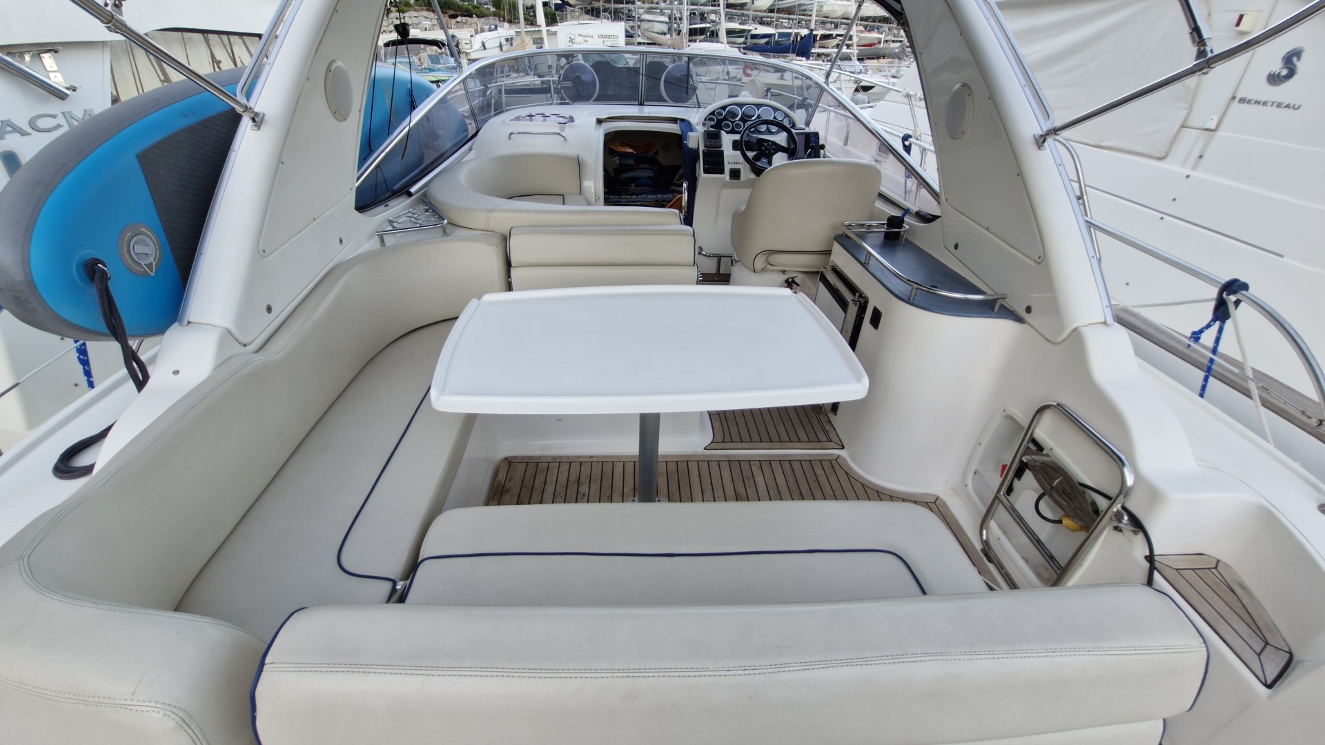 BAVARIA - 32 sport à vendre