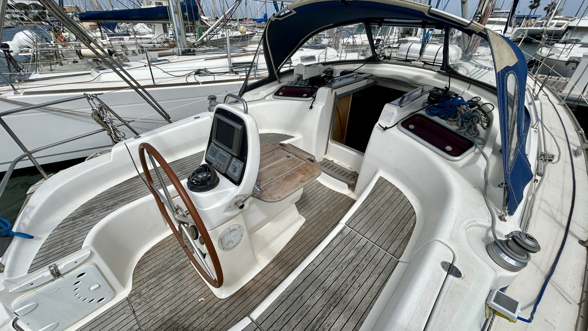 BAVARIA - 37 CRUISER à vendre