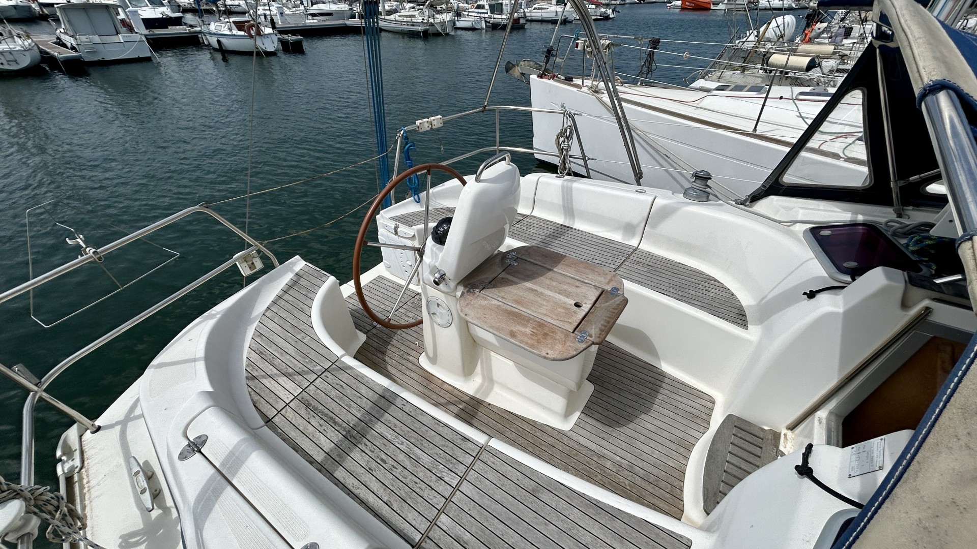 BAVARIA - 37 CRUISER à vendre