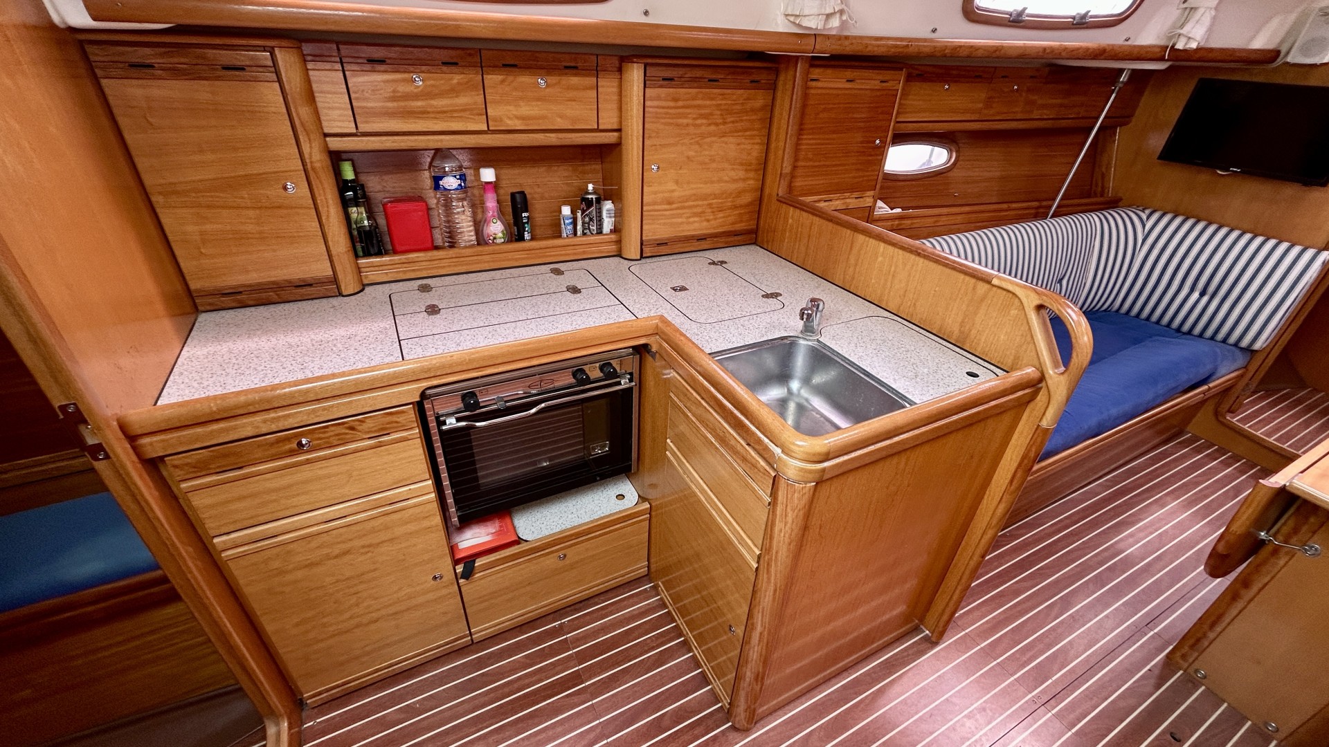 BAVARIA - 37 CRUISER à vendre