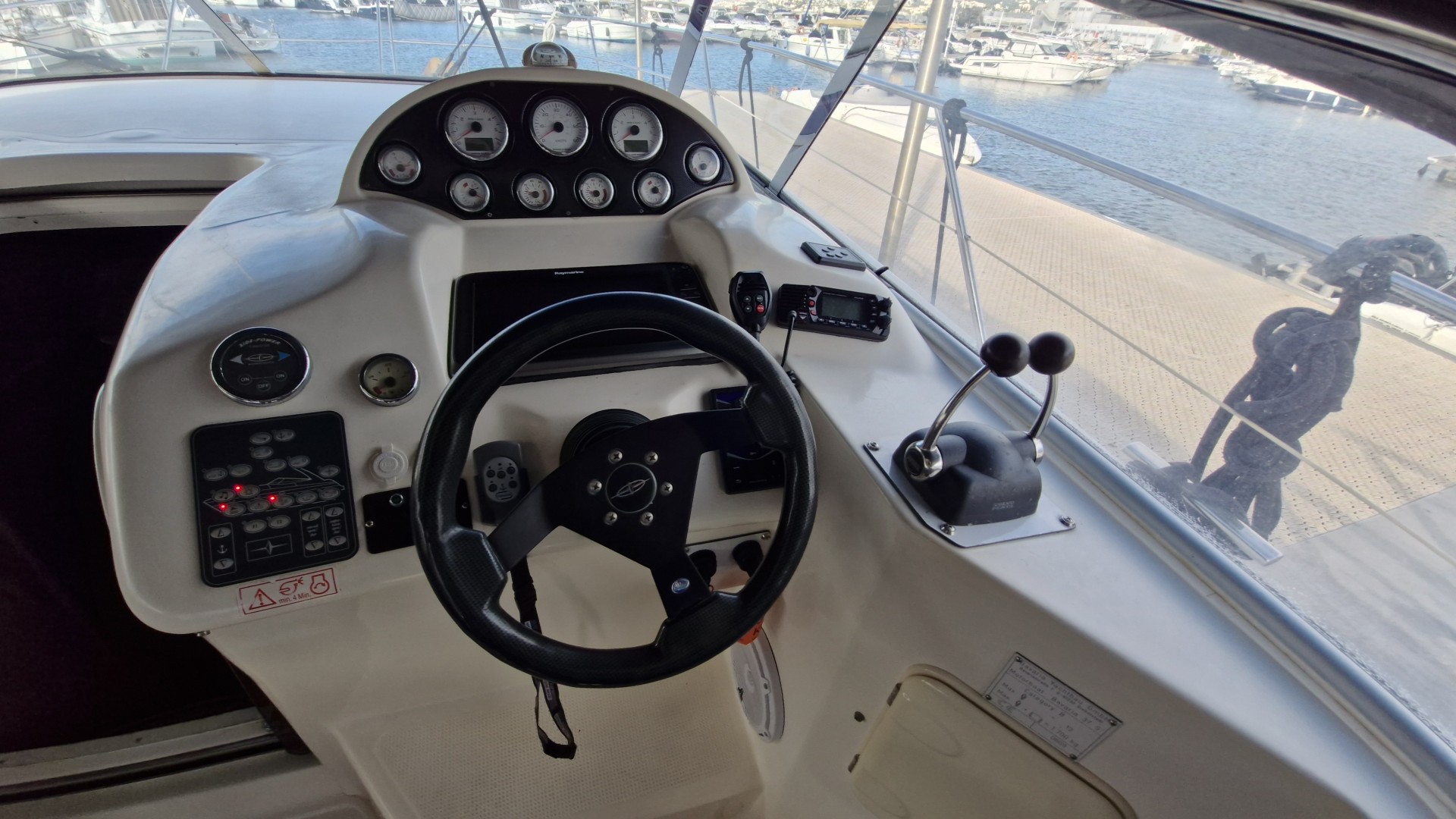 BAVARIA - 37 SPORT à vendre