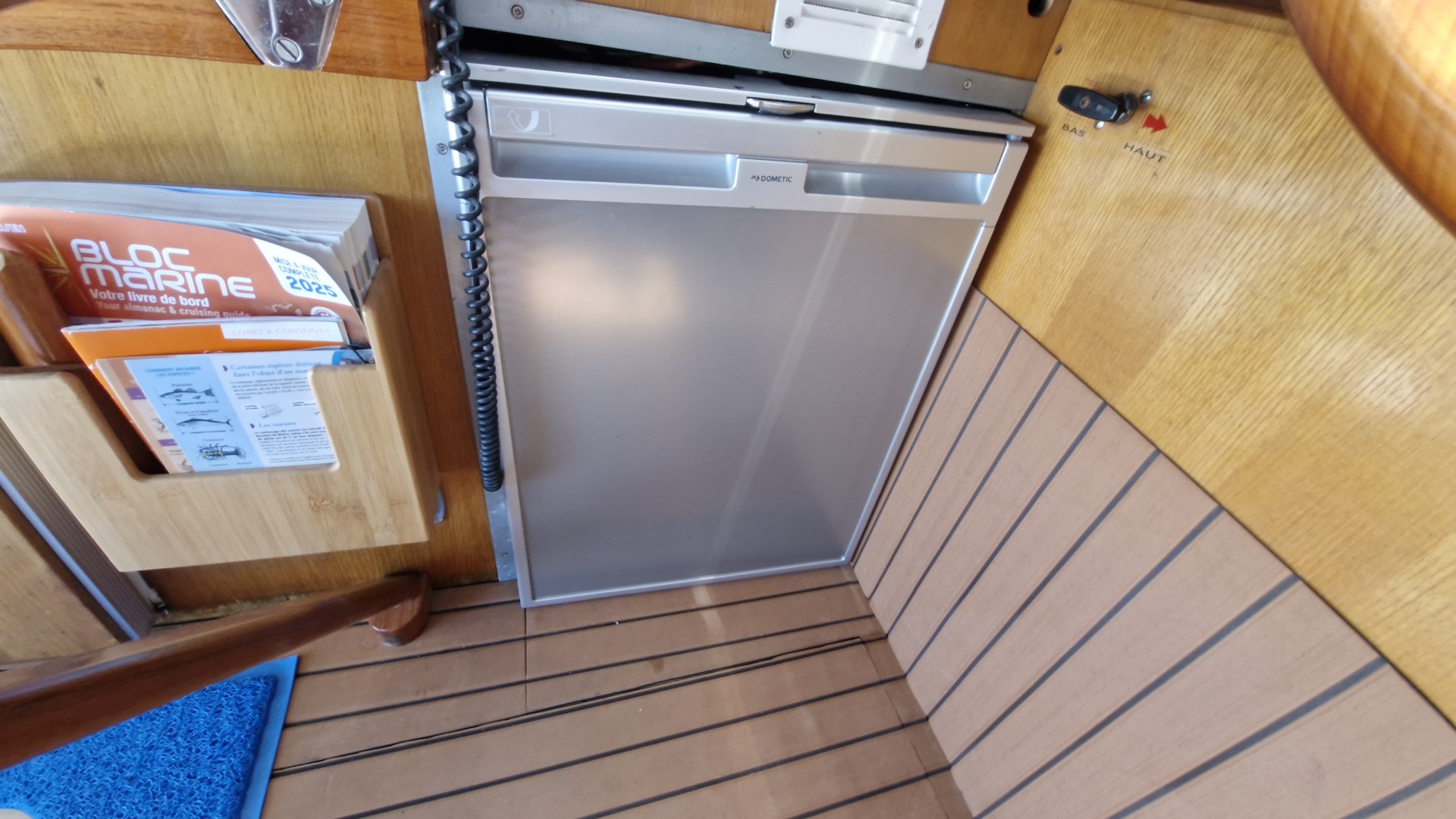 BENETEAU - ANTARES 8.60 à vendre