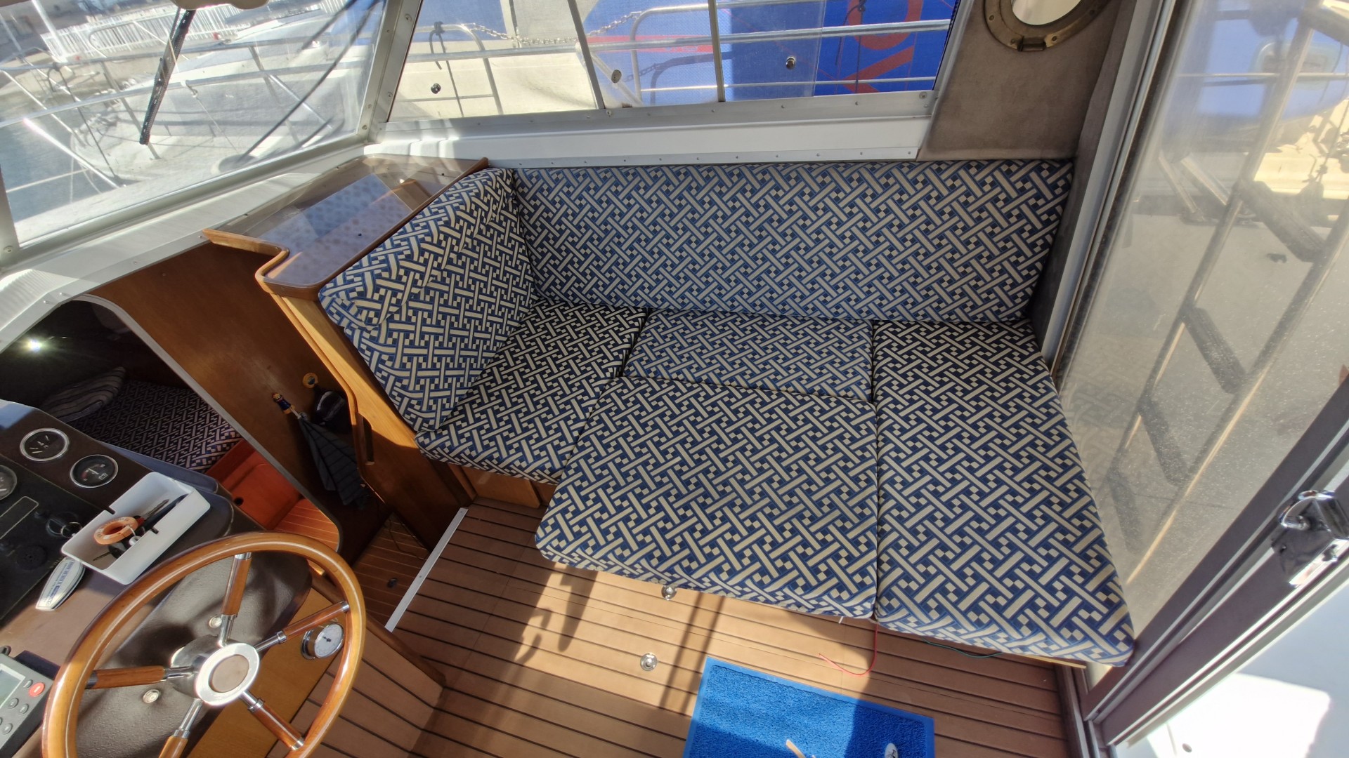 BENETEAU - ANTARES 8.60 à vendre