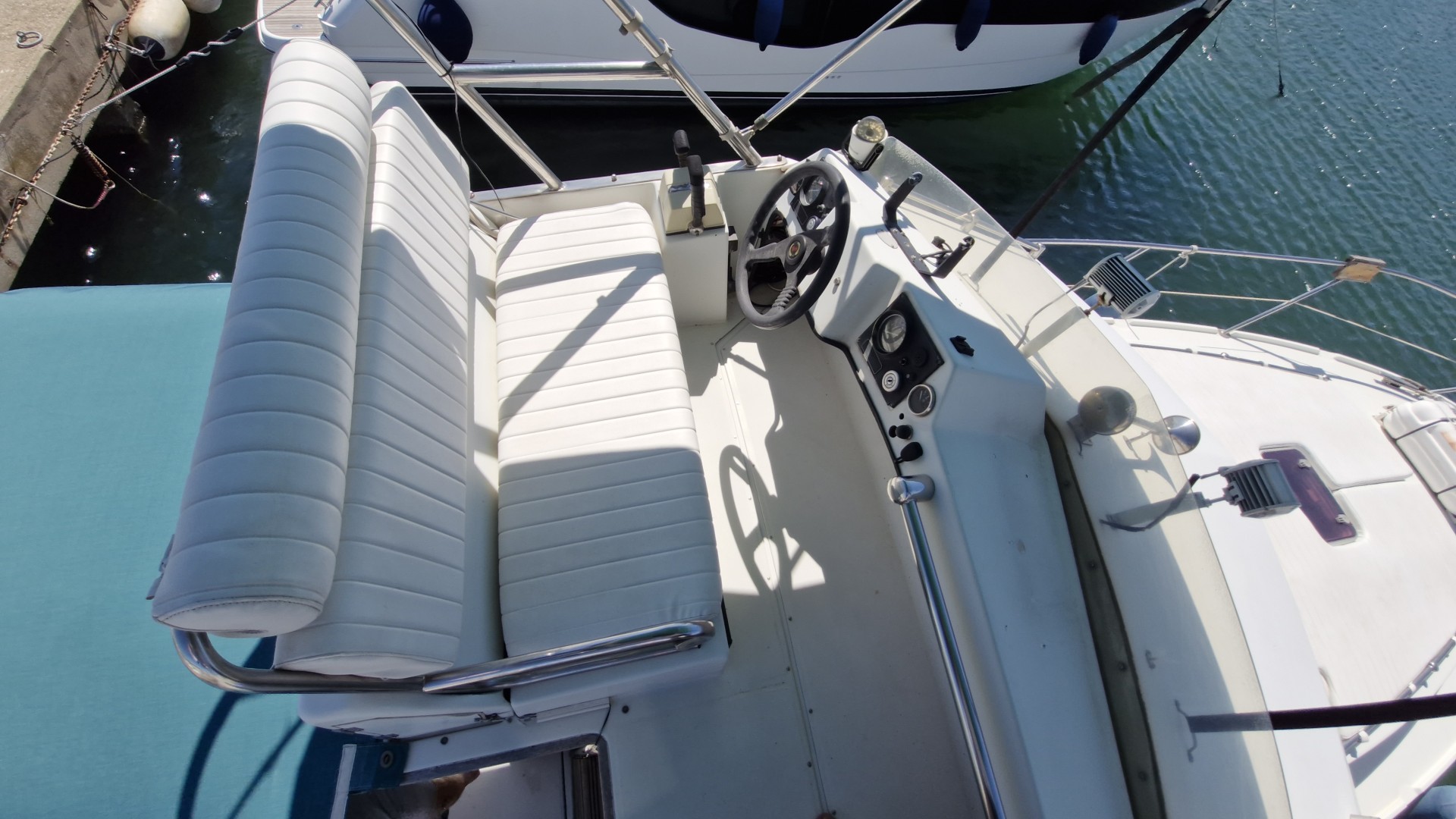 BENETEAU - ANTARES 8.60 à vendre