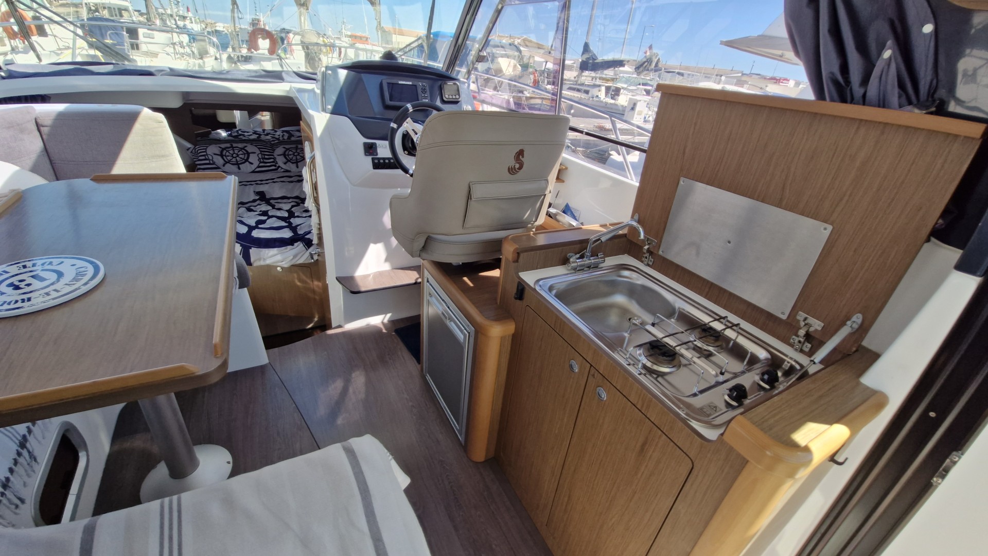 BENETEAU - ANTARES 8.80 à vendre