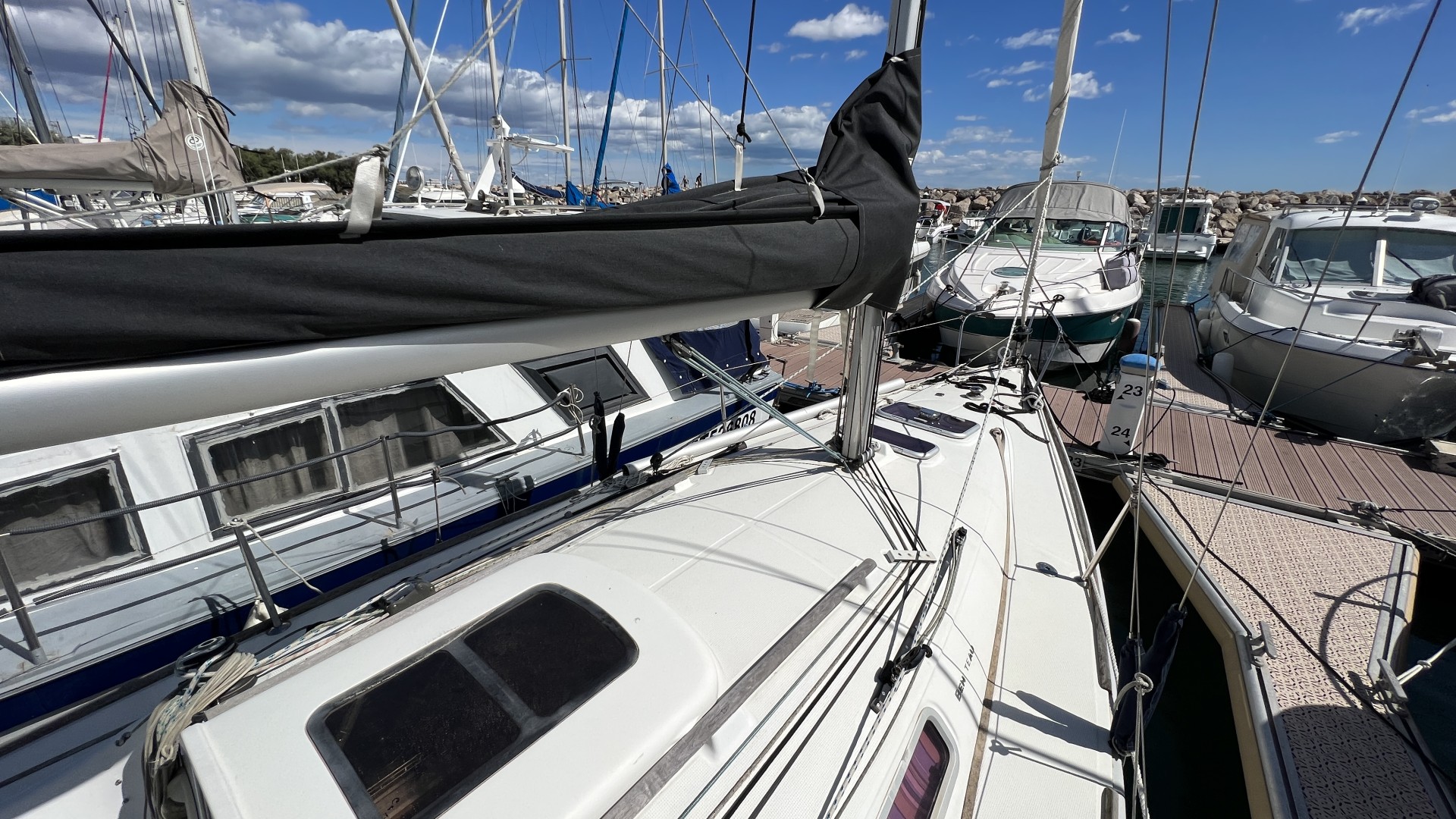 BENETEAU - first 25.7 à vendre