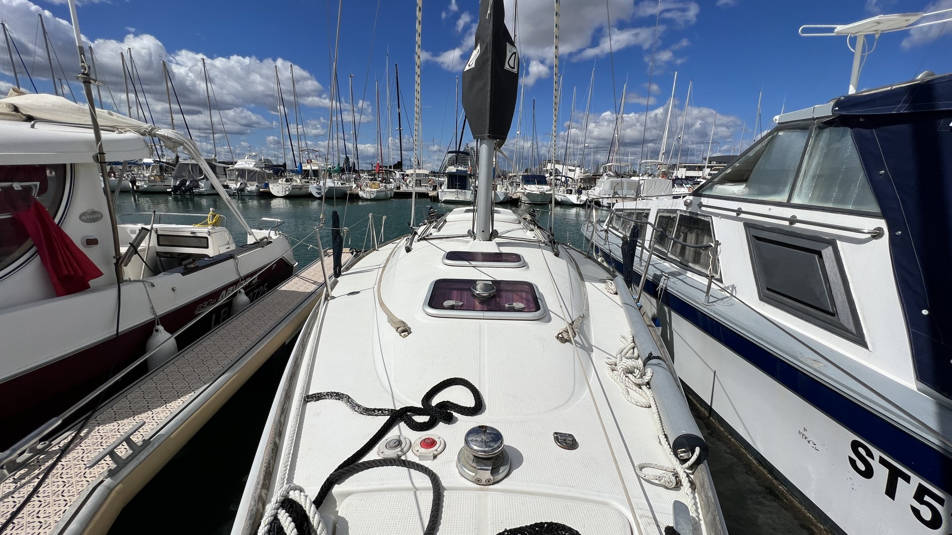 BENETEAU - first 25.7 à vendre