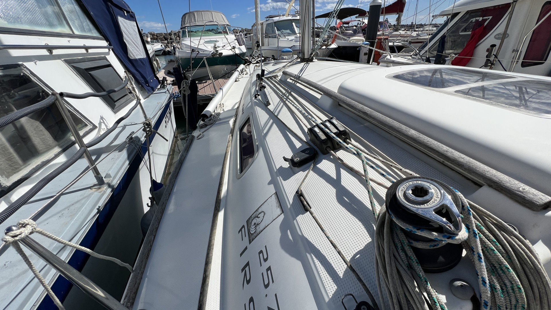 BENETEAU - first 25.7 à vendre