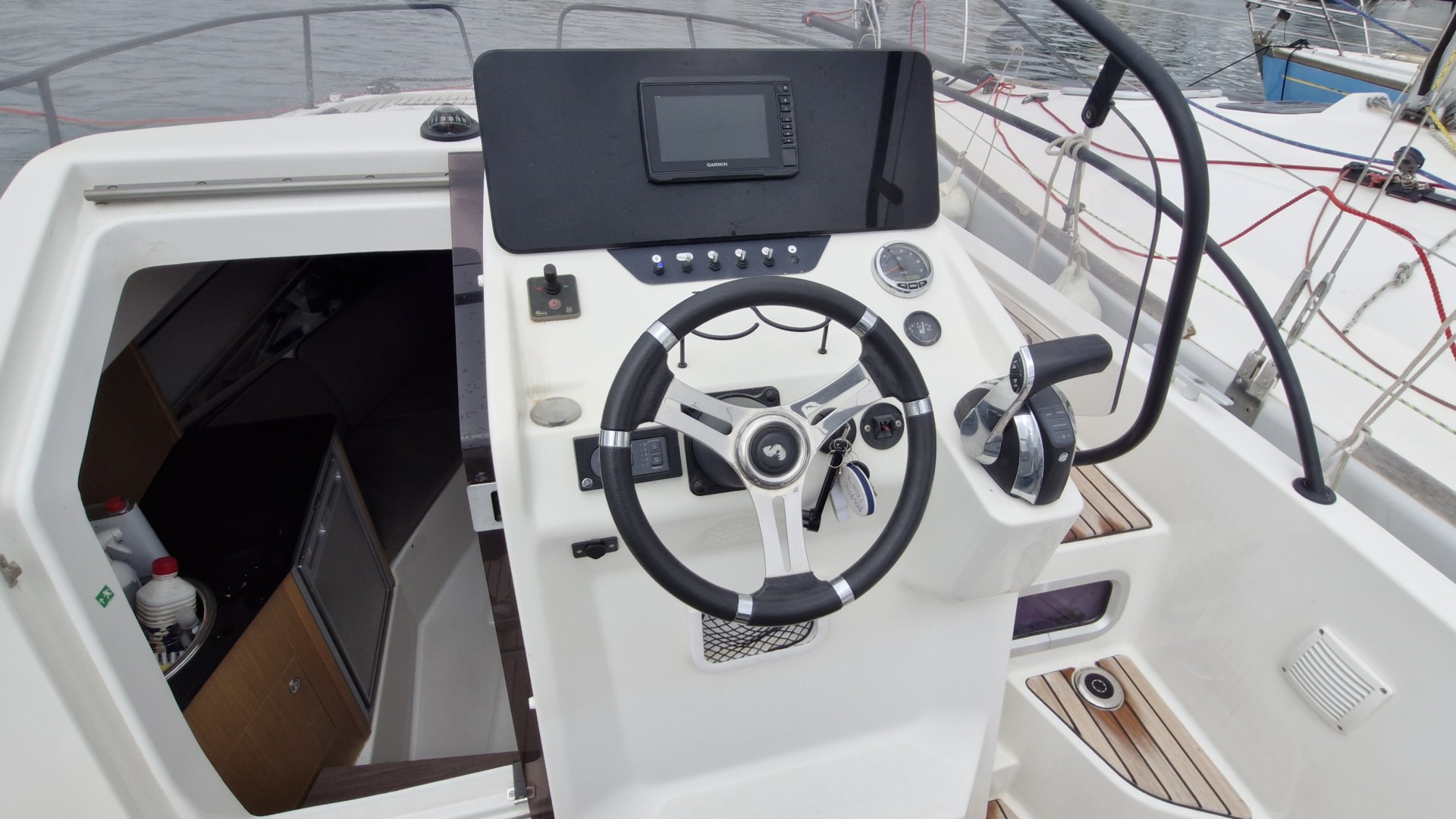BENETEAU - FLYER 8 SUNDECK à vendre