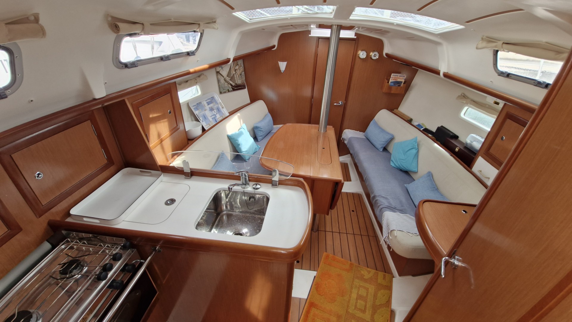 BENETEAU - OCEANIS 323 à vendre