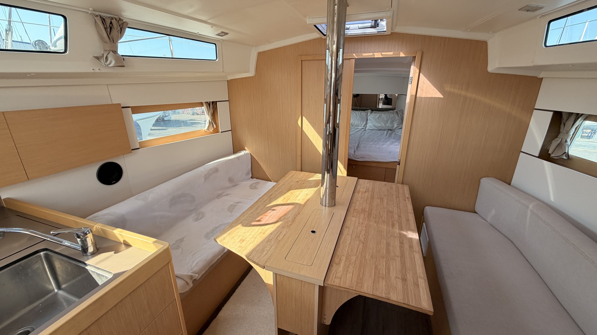 BENETEAU - OCEANIS 38.1 PERFORMANCE à vendre