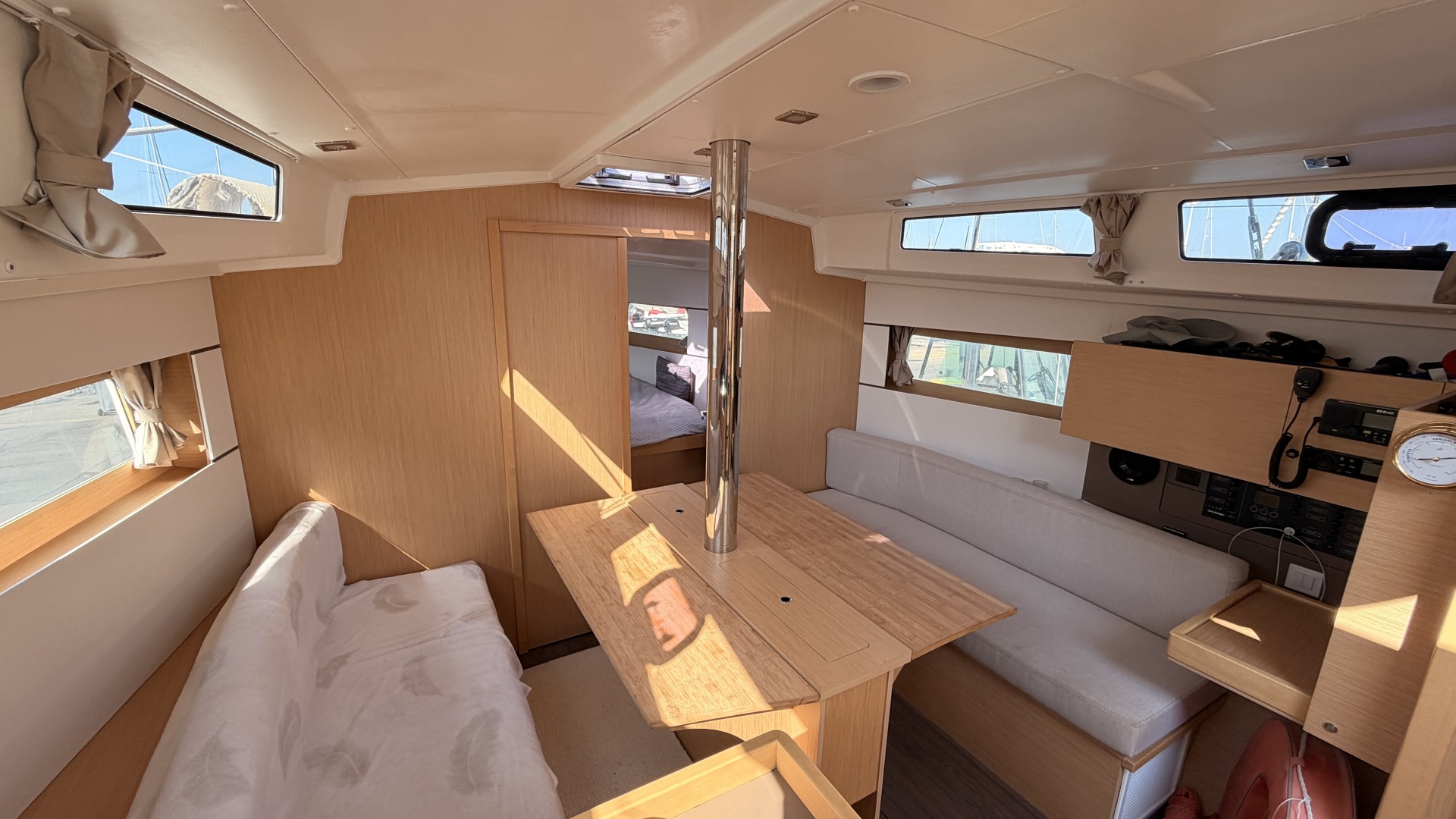 BENETEAU - OCEANIS 38.1 PERFORMANCE à vendre