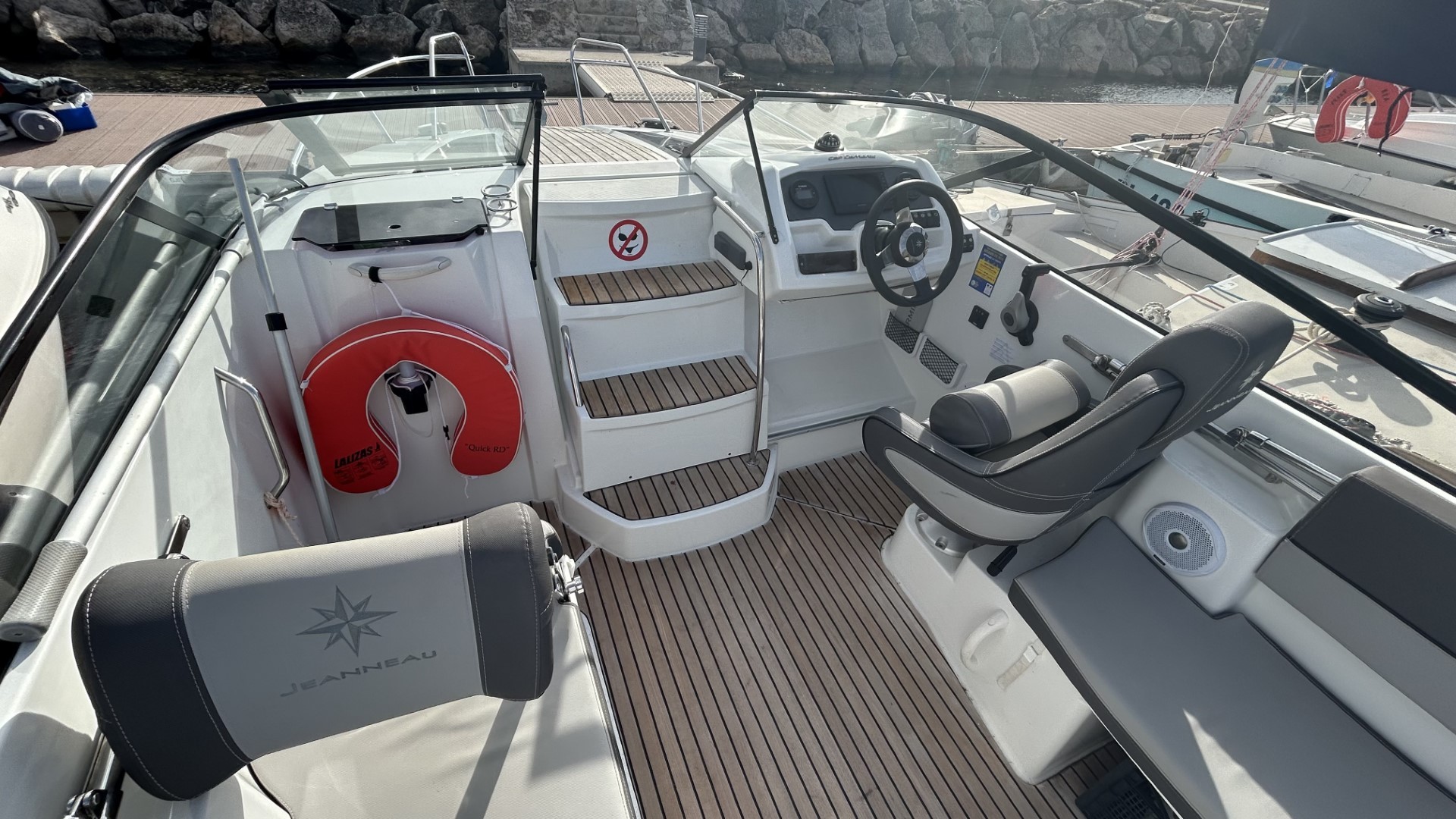 JEANNEAU - CAP CAMARAT 6.5 DC à vendre