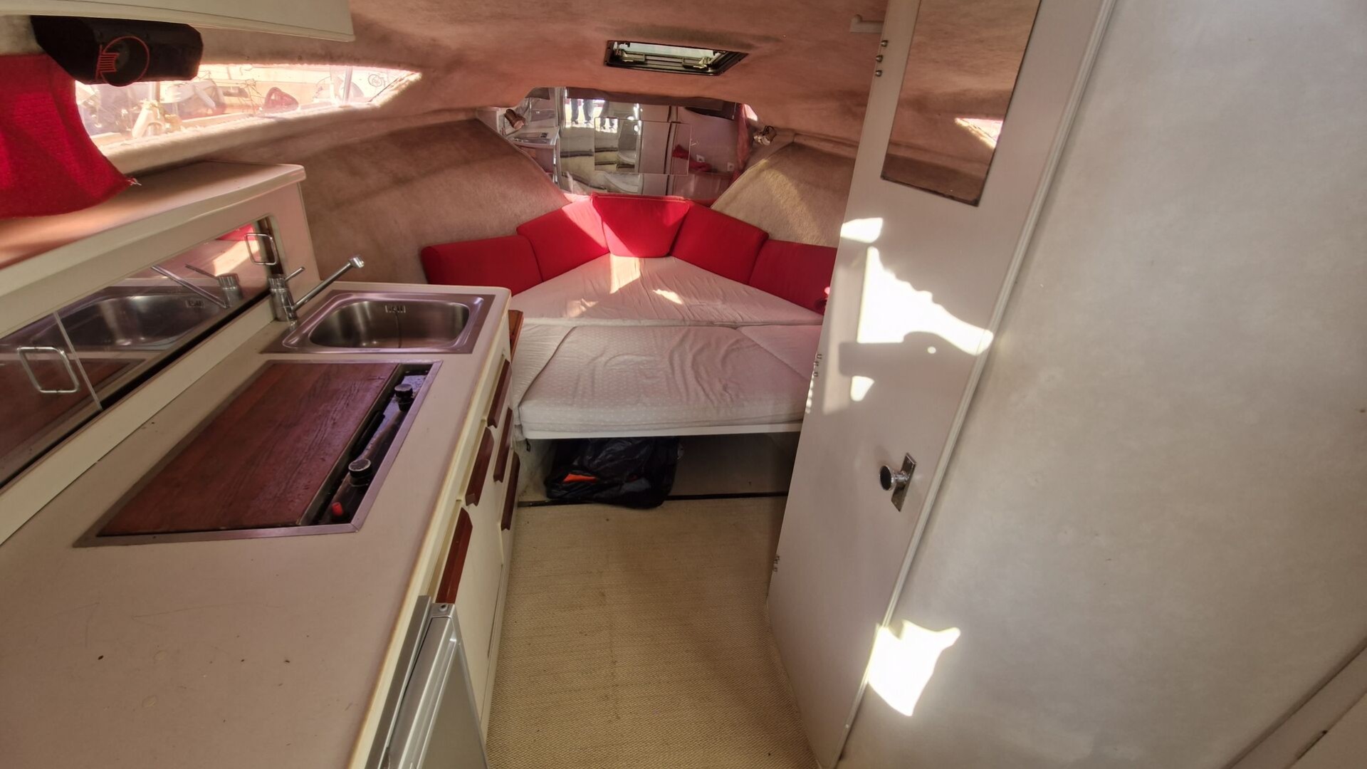 CARVER - 2557 MONTEGO à vendre