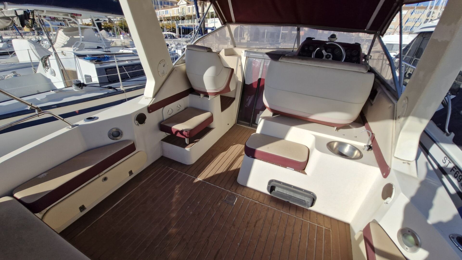 CARVER - 2557 MONTEGO à vendre