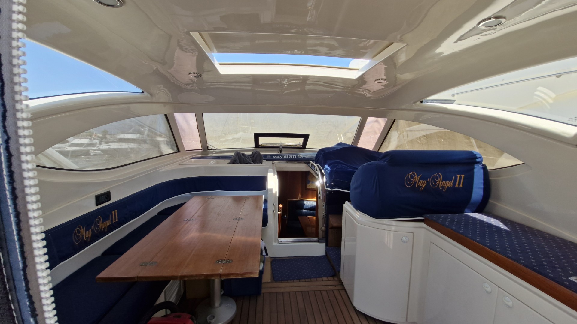 CAYMAN - 43 OPEN WA à vendre