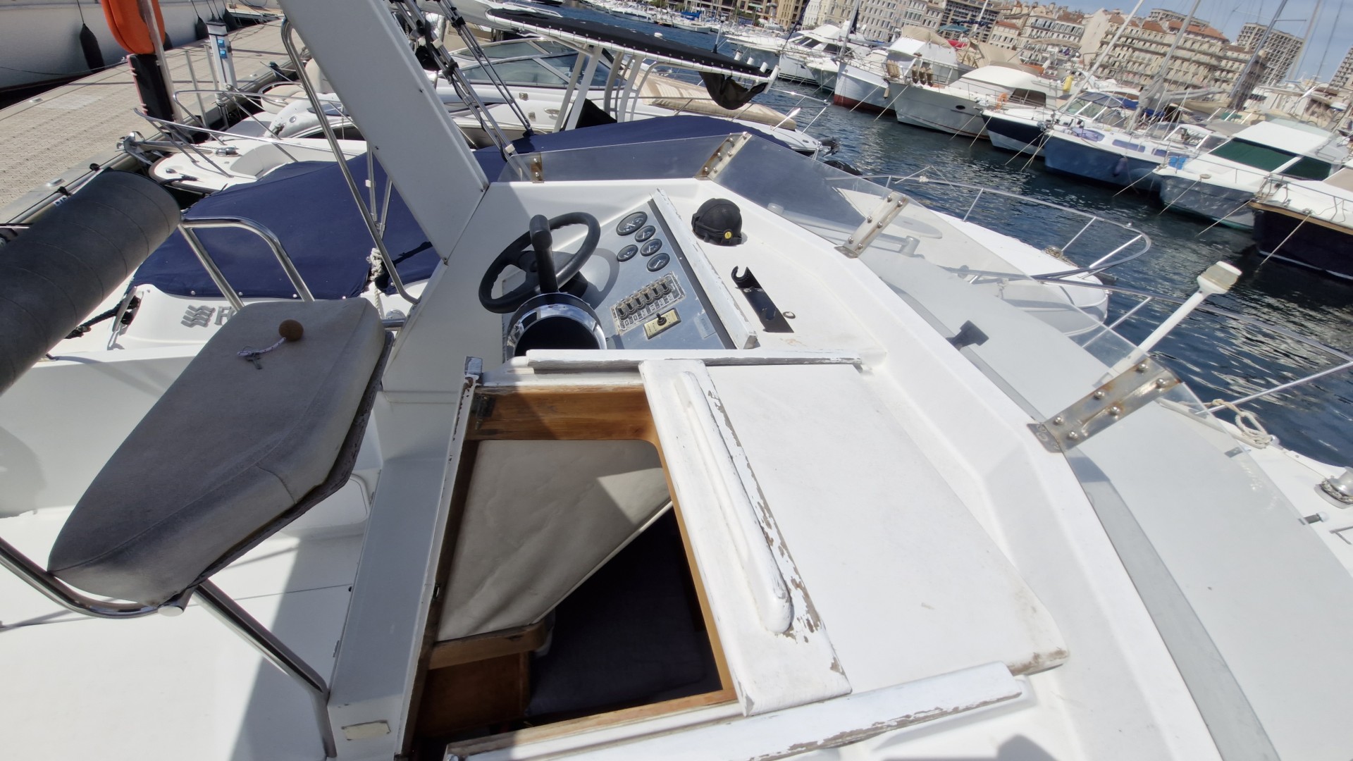 SEAROVER - 7600 à vendre