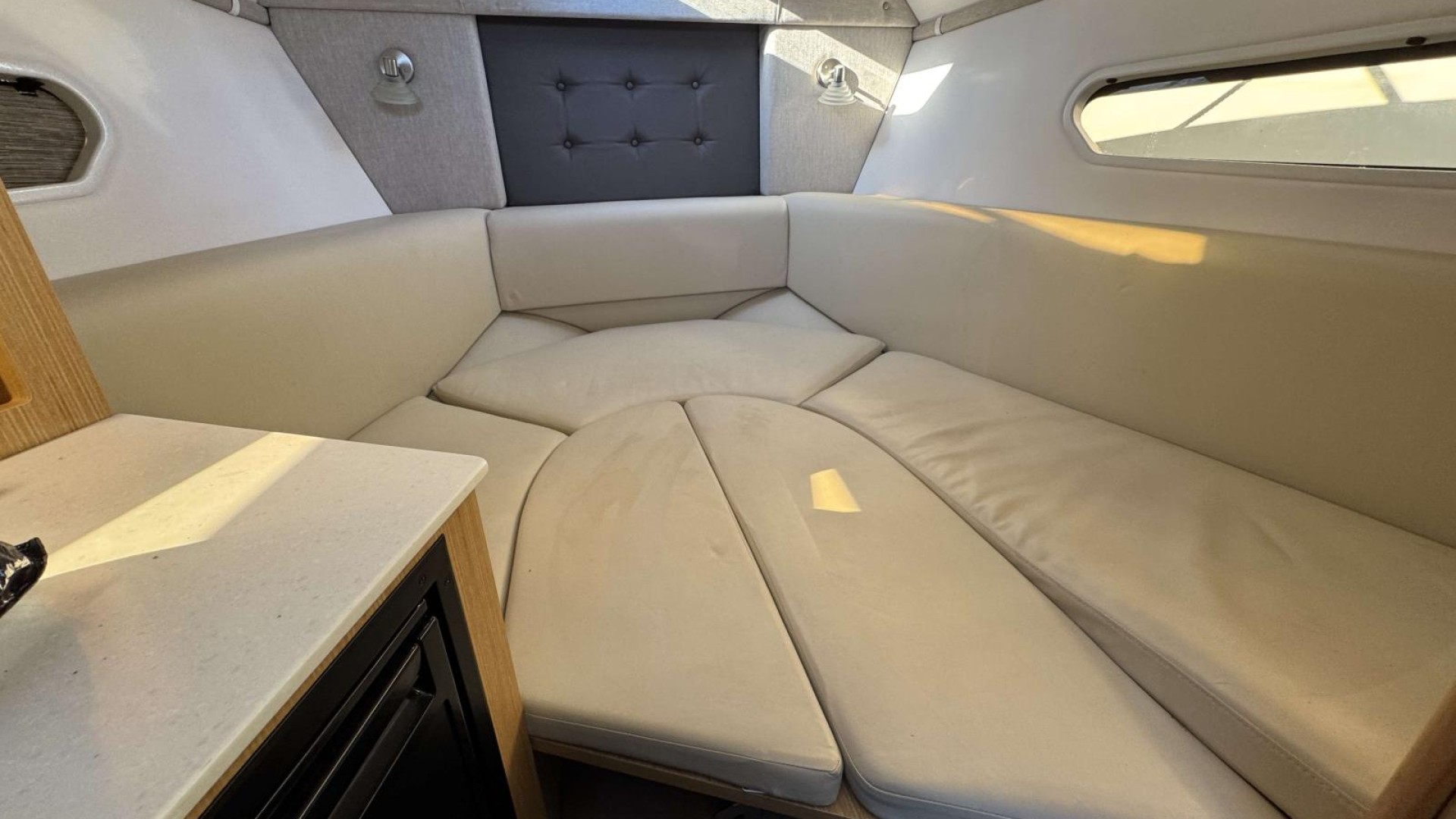 FOUR WINNS - VISTA 255 à vendre