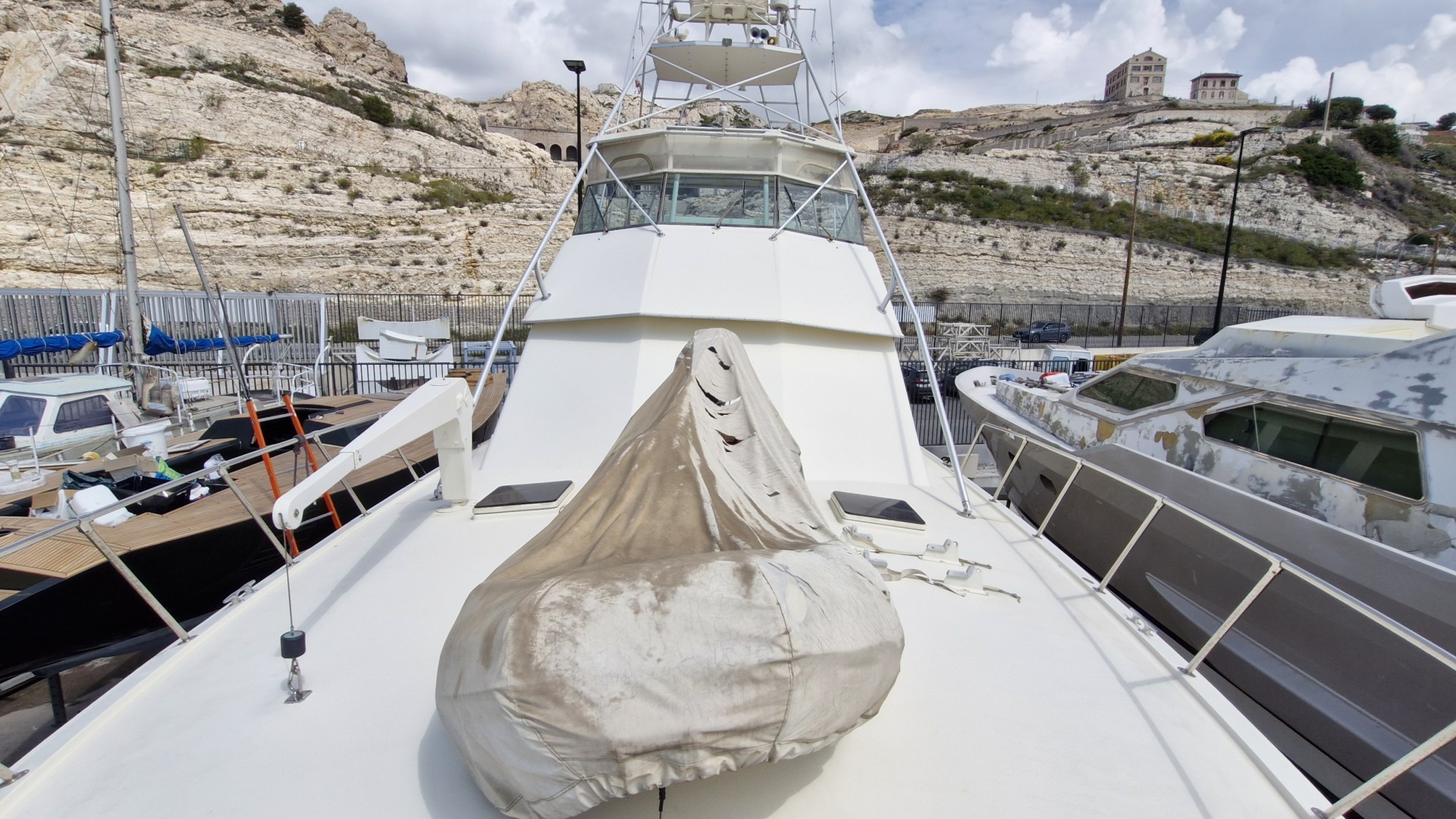 HATTERAS - 60 FISHING à vendre