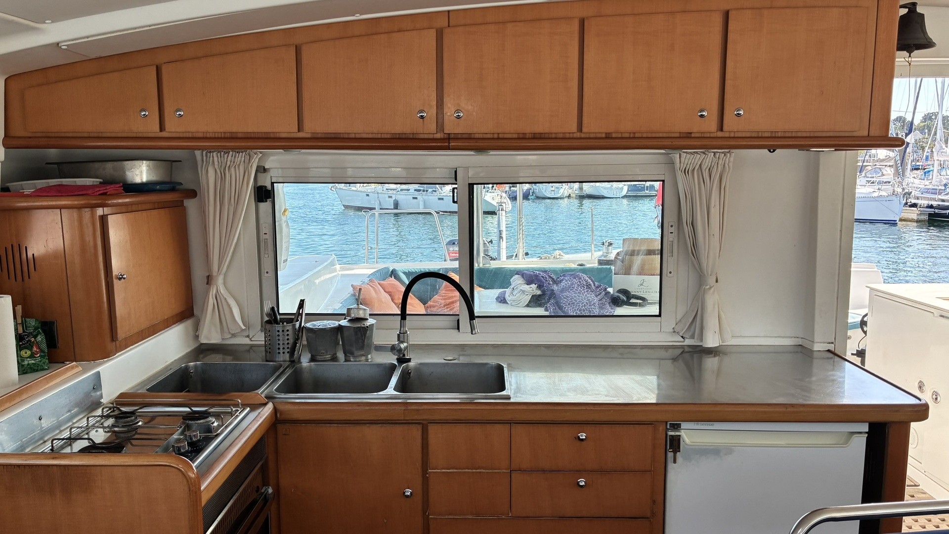 LAGOON - 440 à vendre