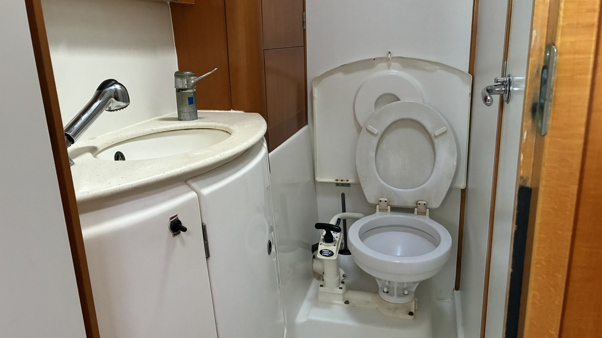 LAGOON - 440 à vendre