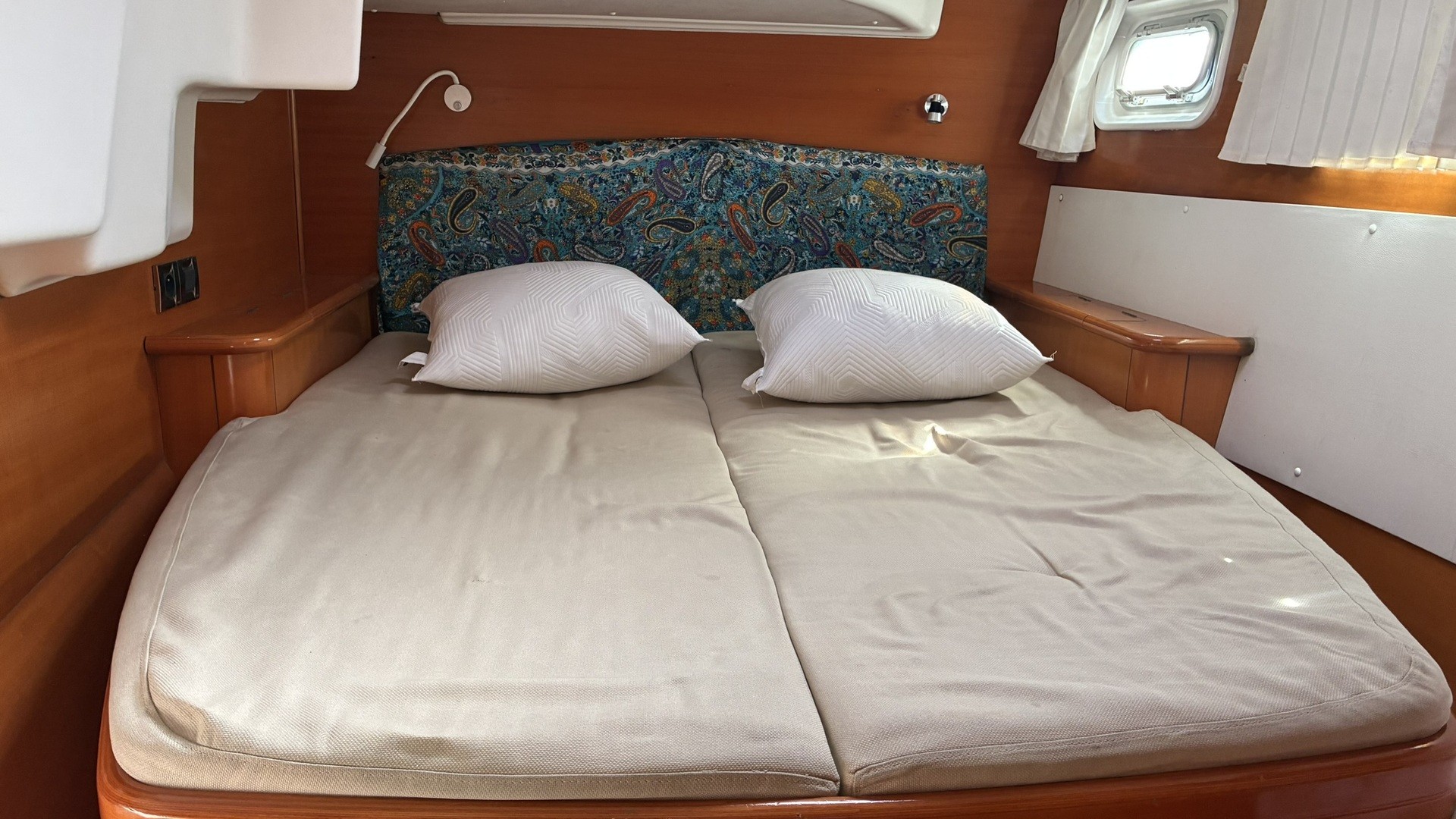 LAGOON - 440 à vendre