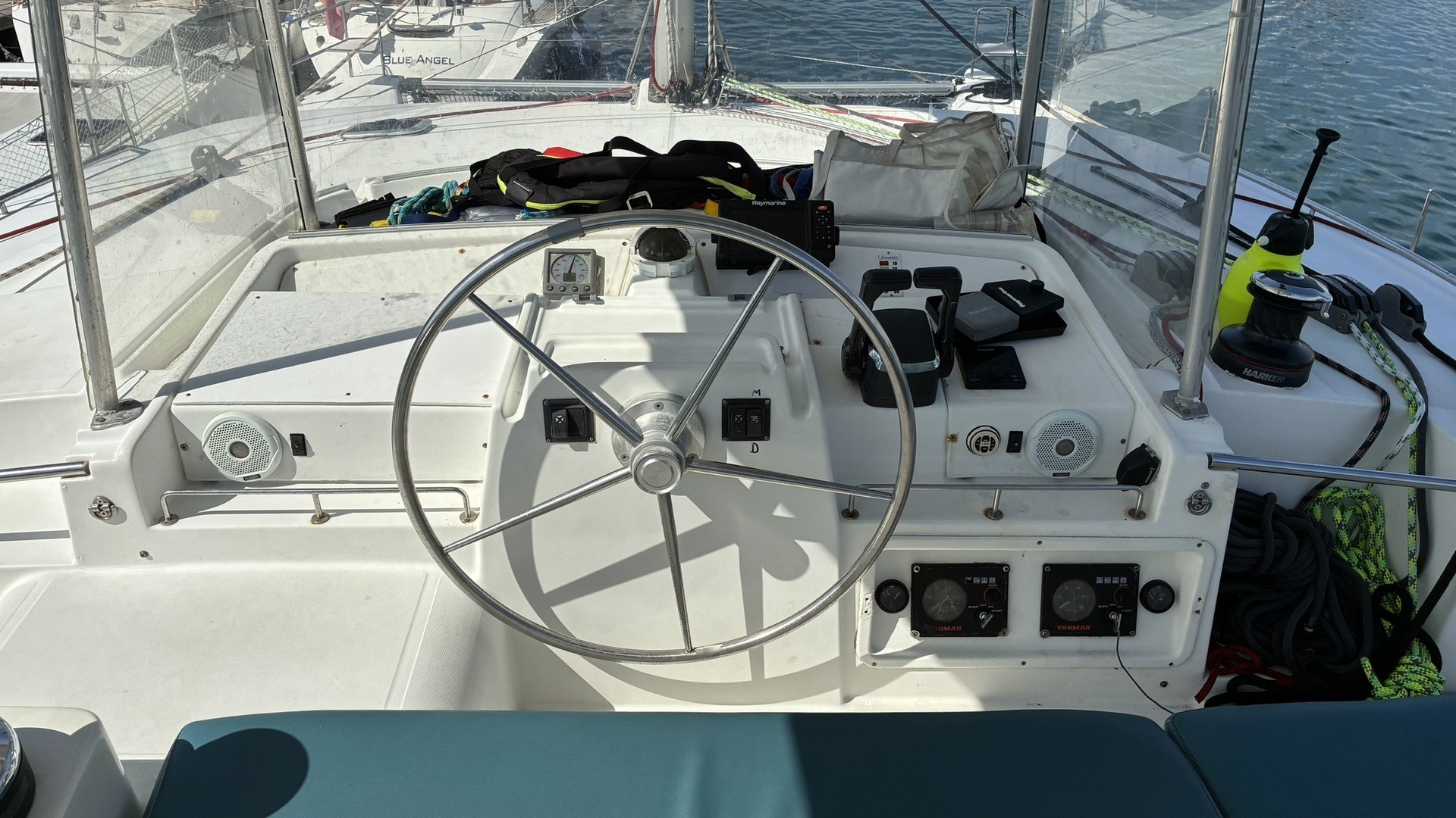 LAGOON - 440 à vendre