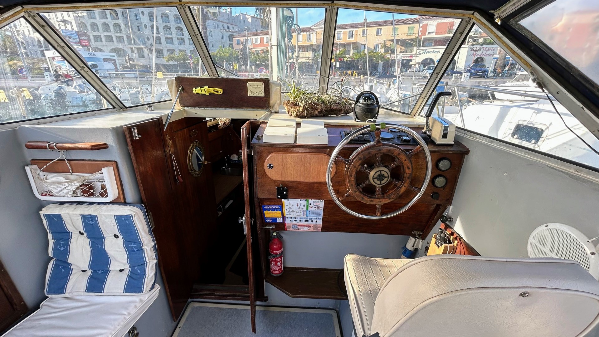 ALBIN NEDERLAND BY - MS82 à vendre