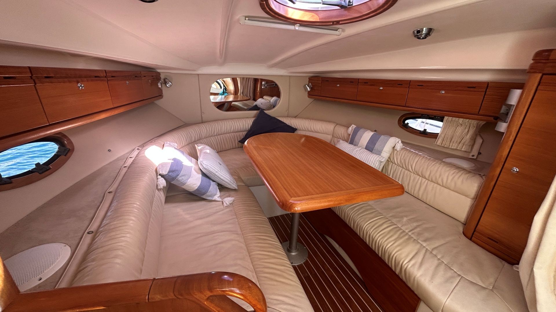 BAVARIA - 27 SPORT à vendre