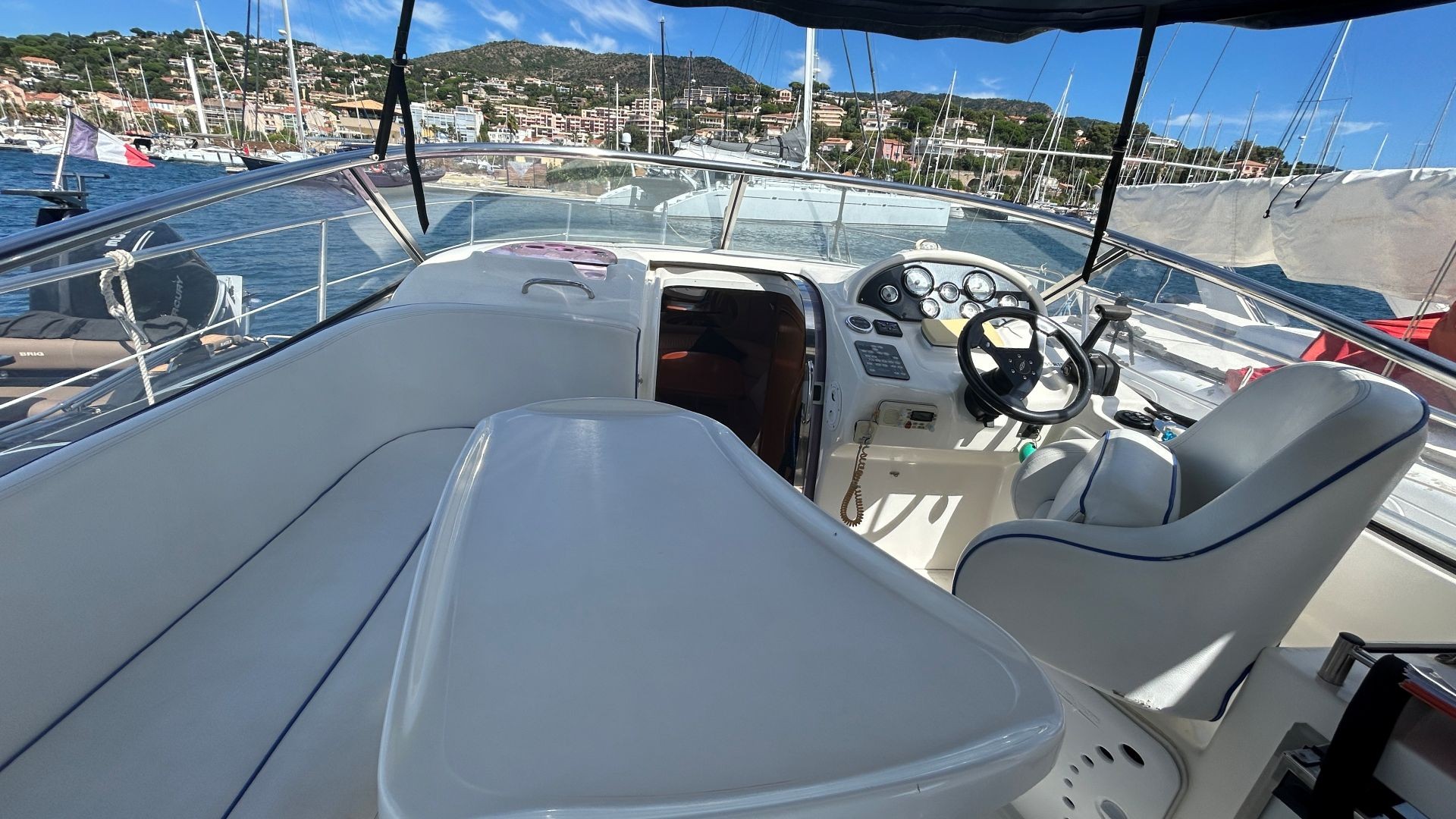 BAVARIA - 27 SPORT à vendre