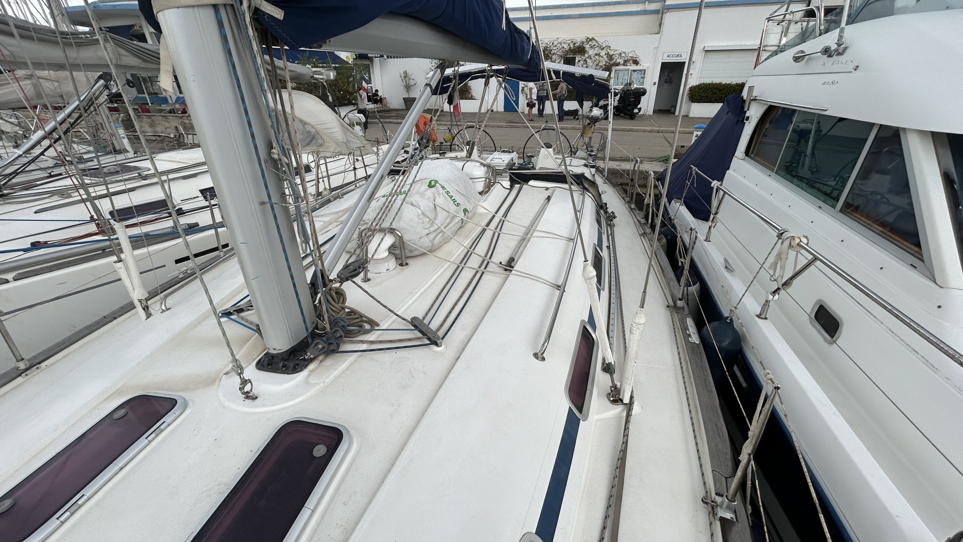 BAVARIA - 44 à vendre