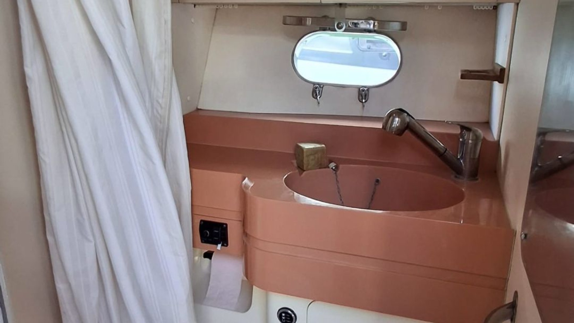 PRINCESS - 330 à vendre