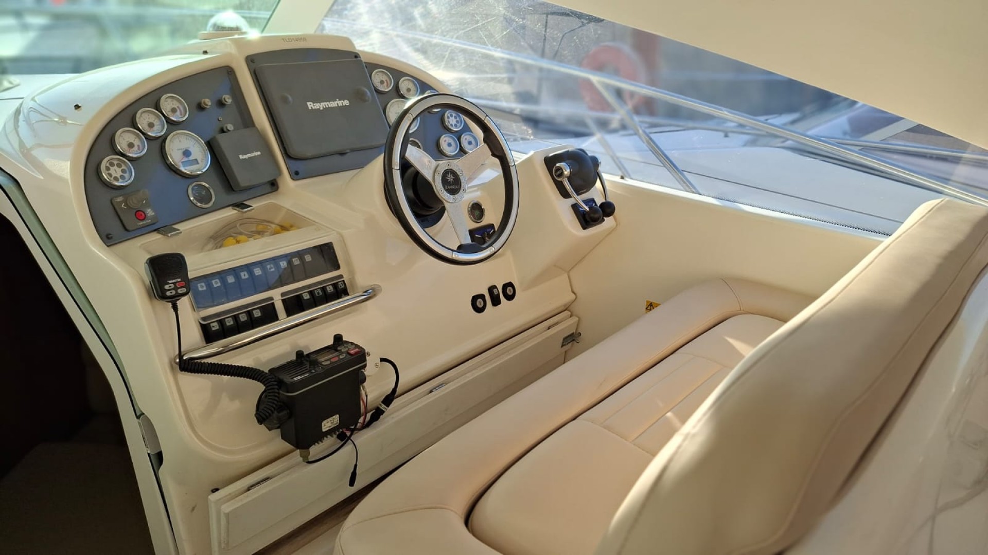 JEANNEAU - PRESTIGE 34 HARD-TOP à vendre