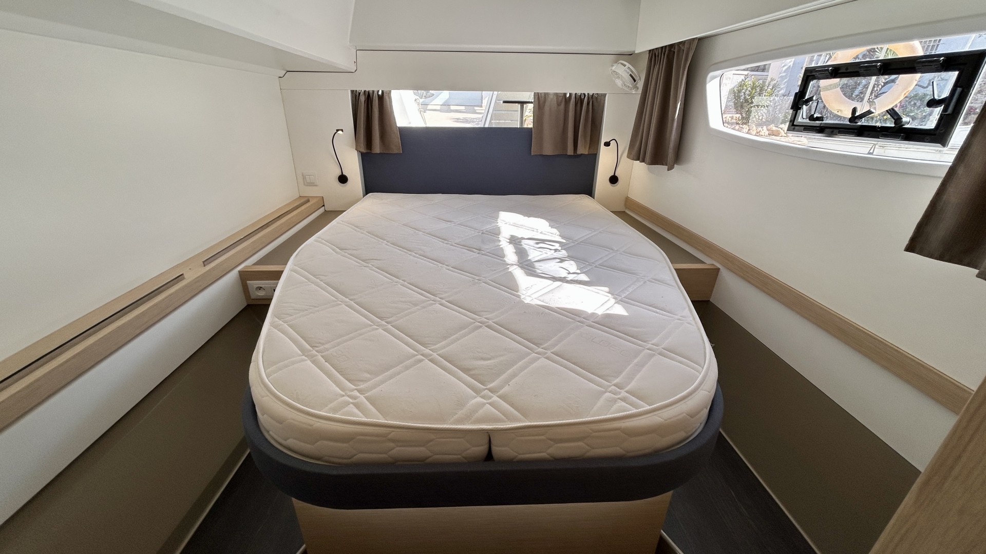 FOUNTAINE PAJOT - ASTREA 42 à vendre