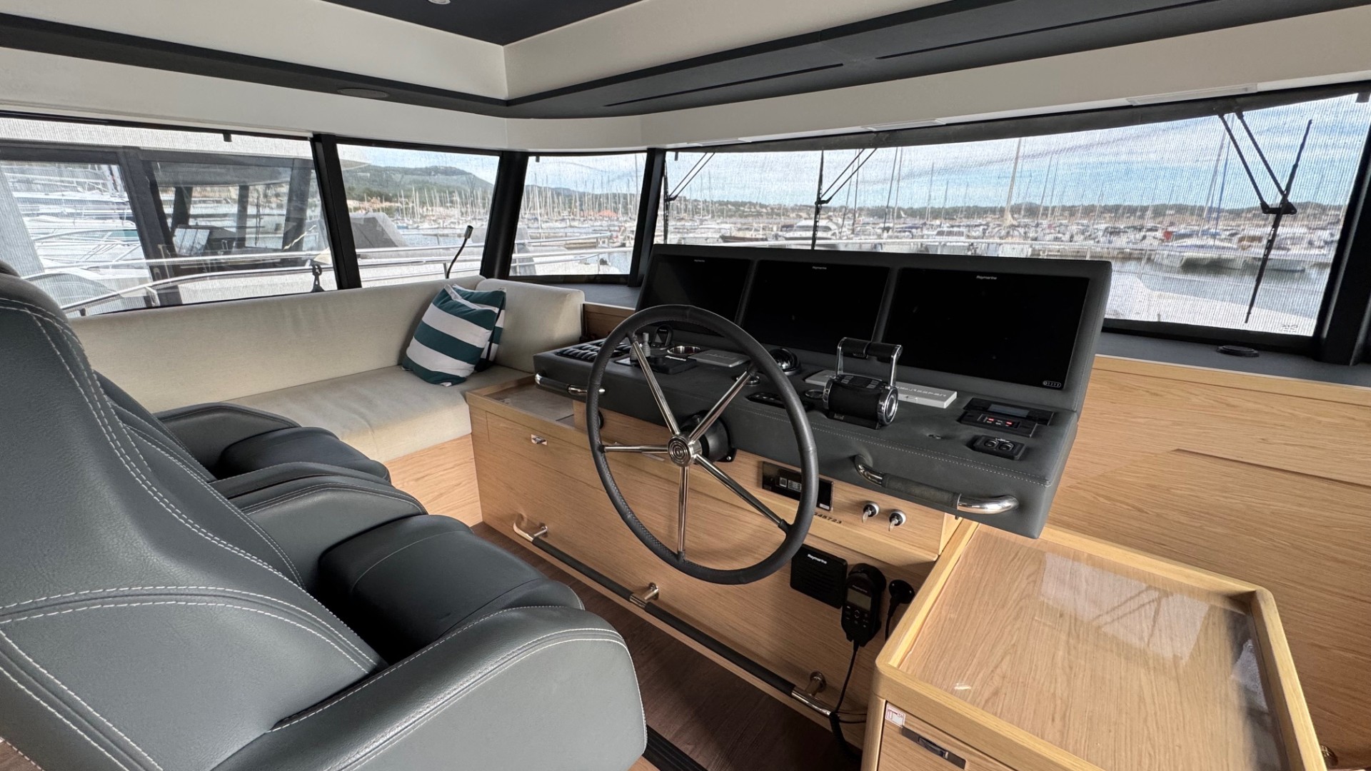 BENETEAU - GRAND TRAWLER 62 à vendre