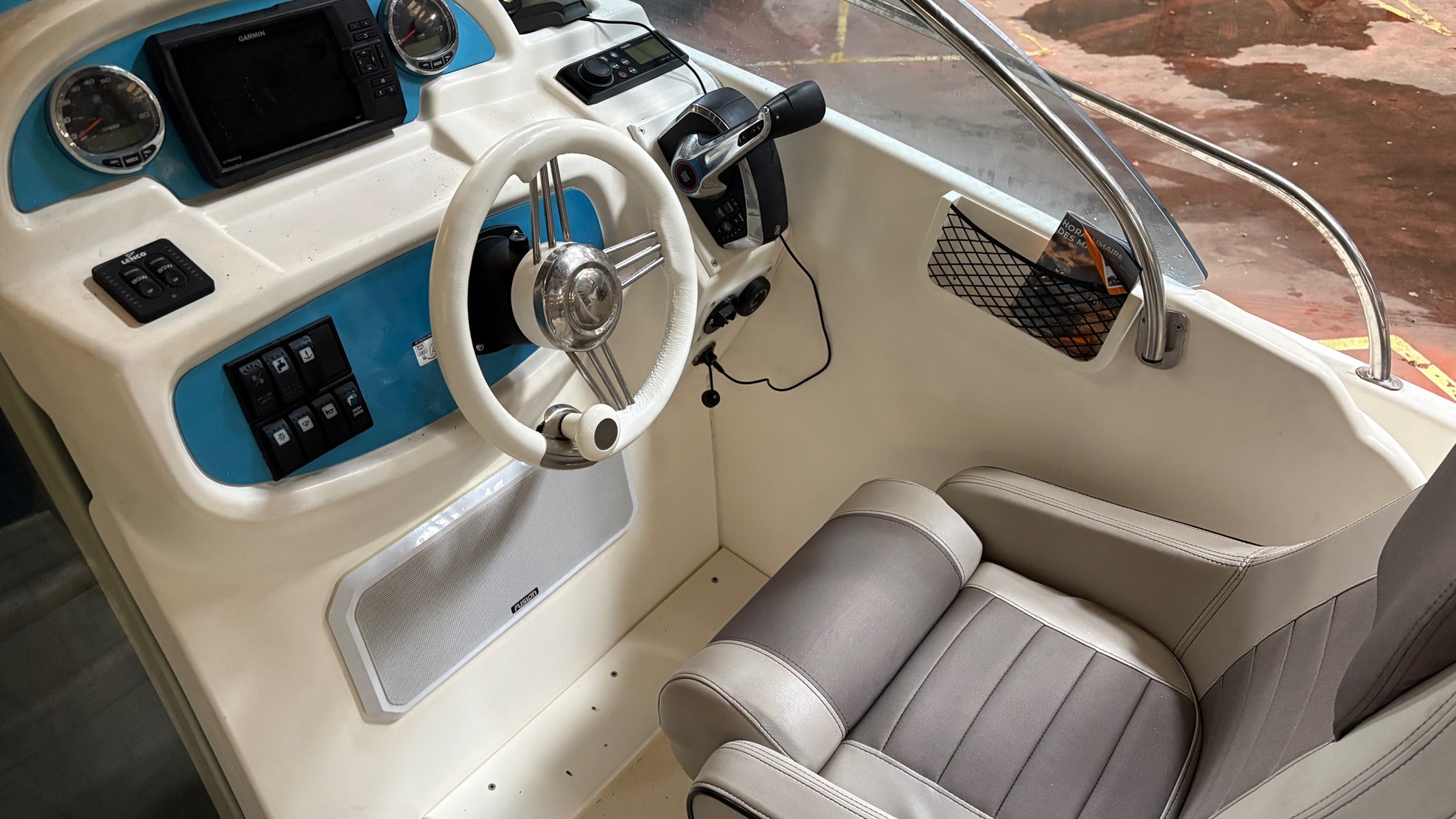 JEANNEAU - CAP CAMARAT 755 WA à vendre