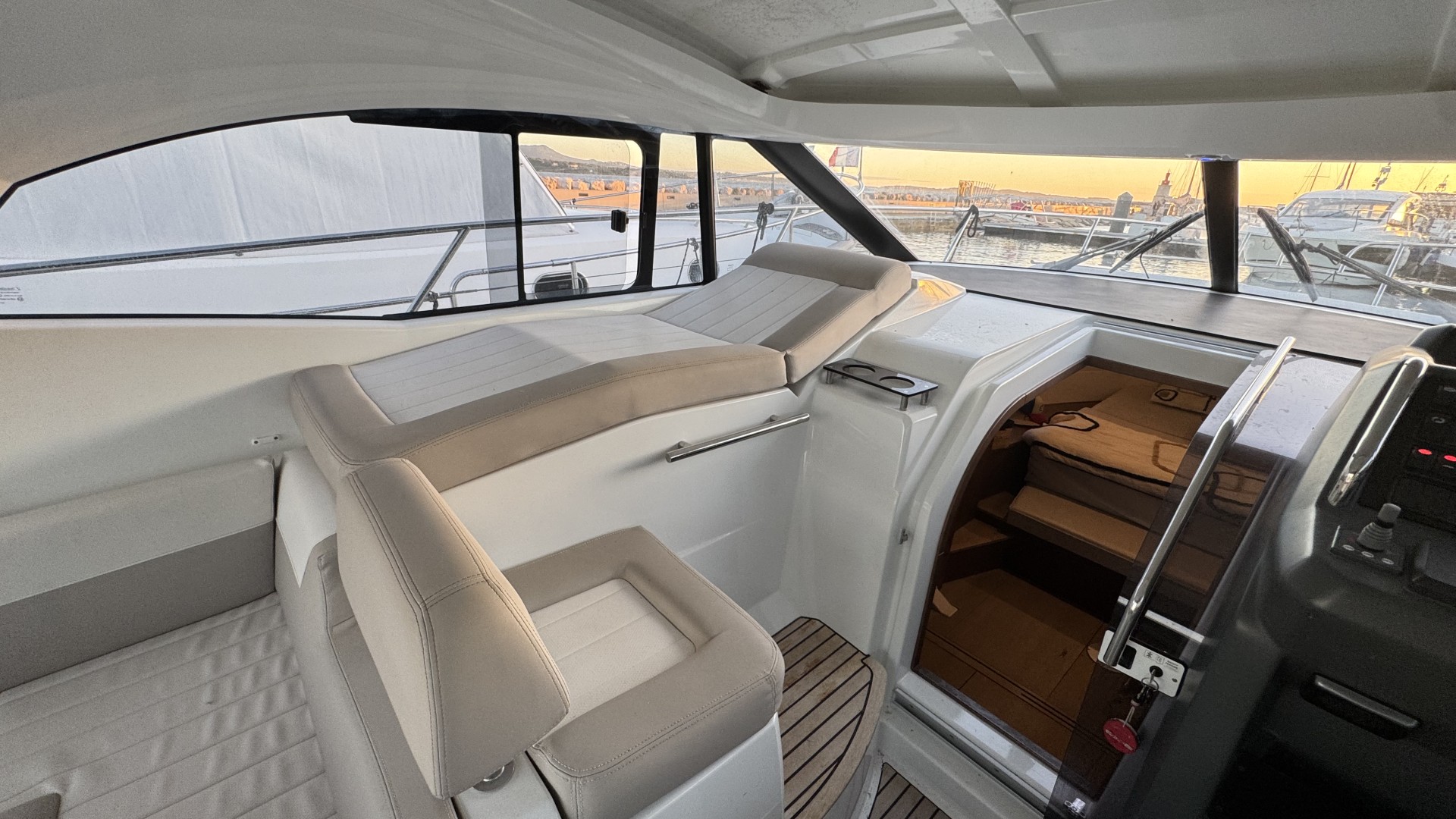 JEANNEAU - LEADER 36 à vendre