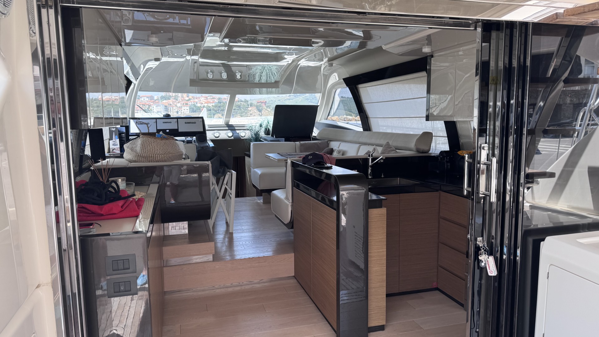 FERRETTI - 550 à vendre